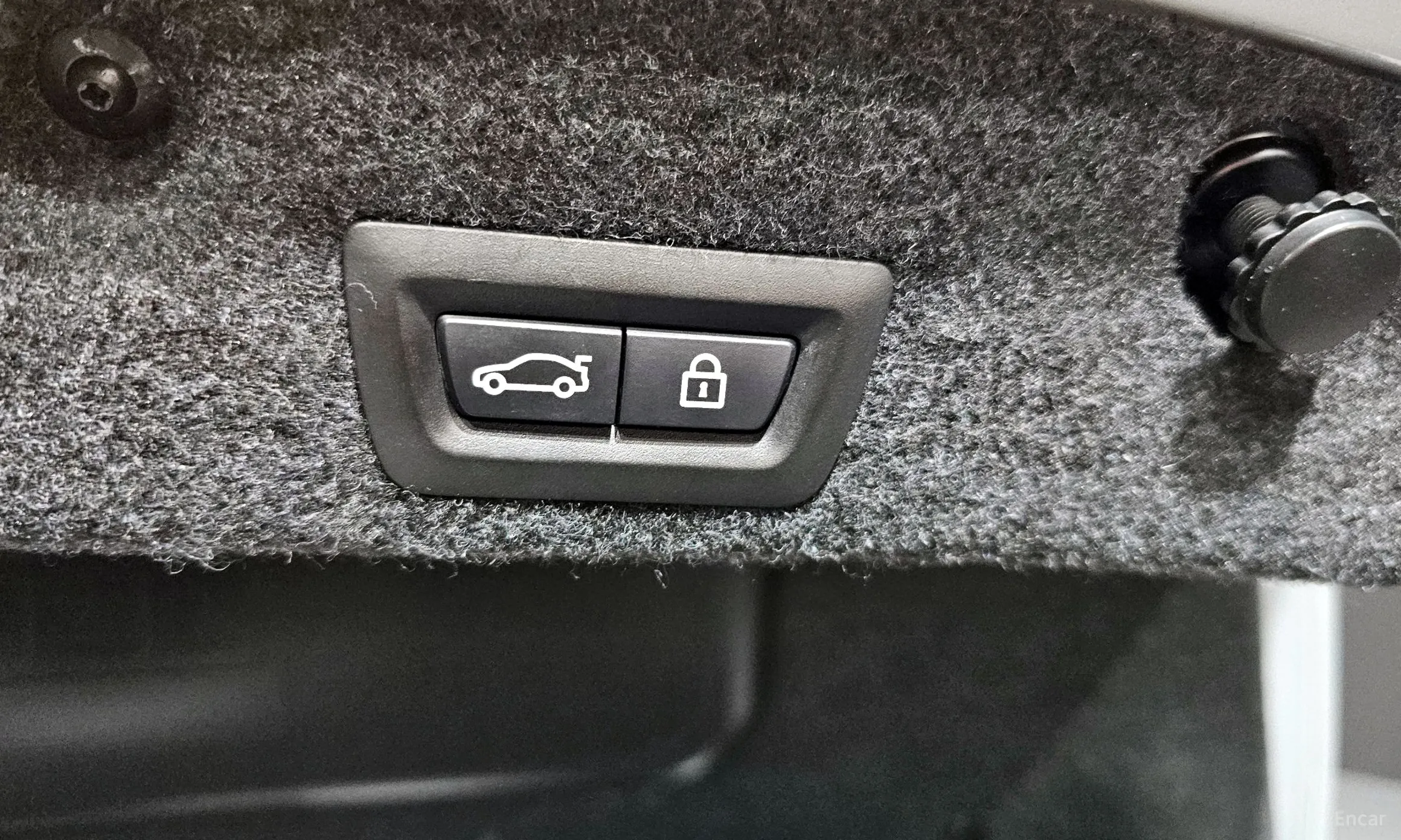 BMW 5 Series (F10) превью 20