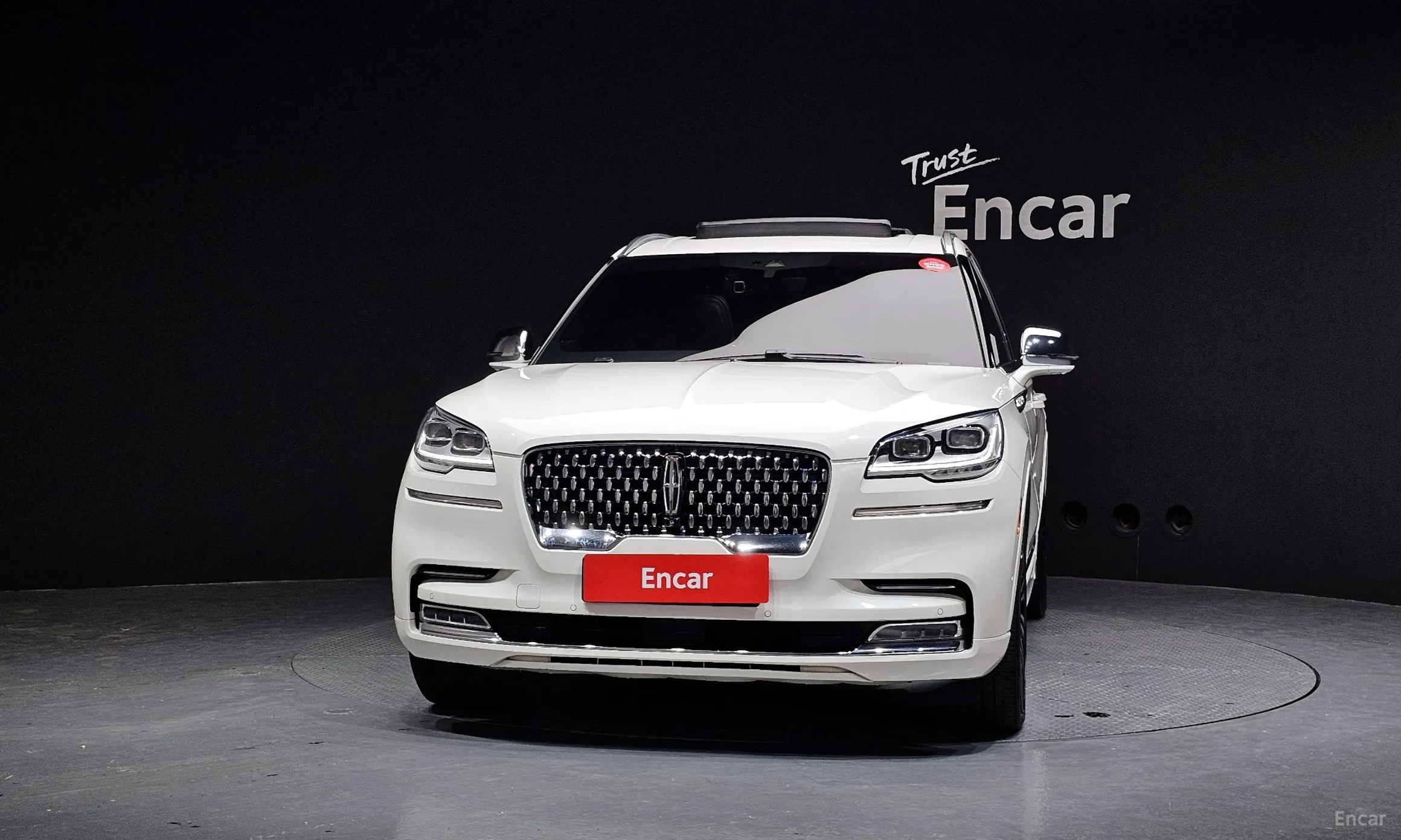 Lincoln Aviator 2nd Generation превью 3