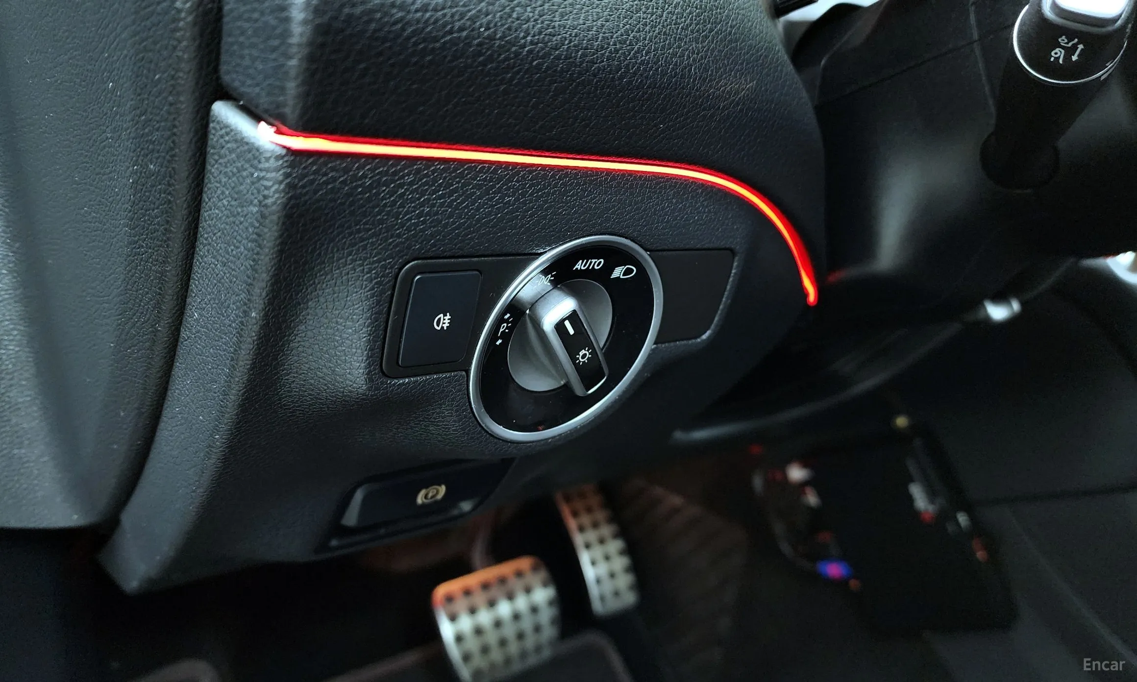 Mercedes Benz GLA-Class X156 превью 16