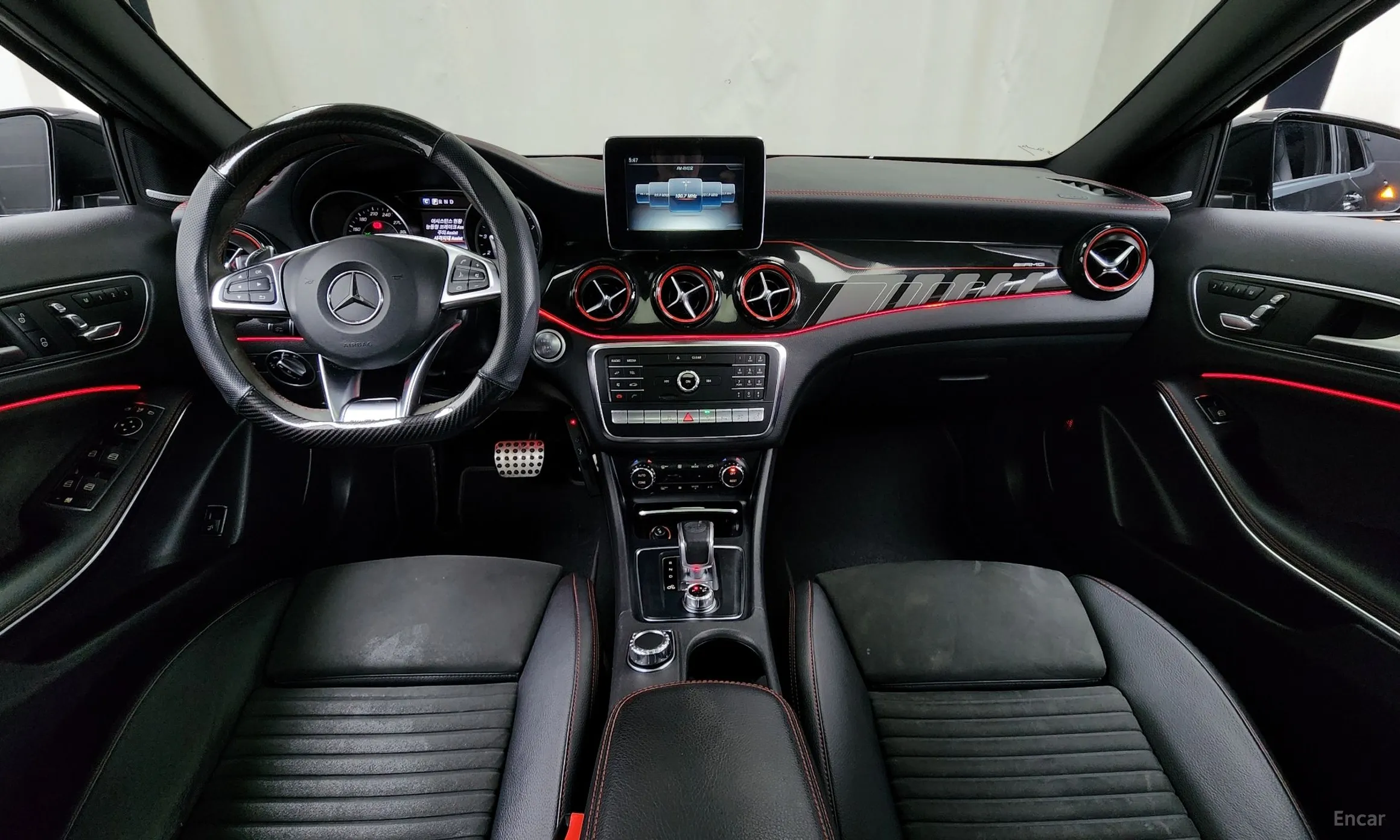 Mercedes Benz GLA-Class X156 превью 7