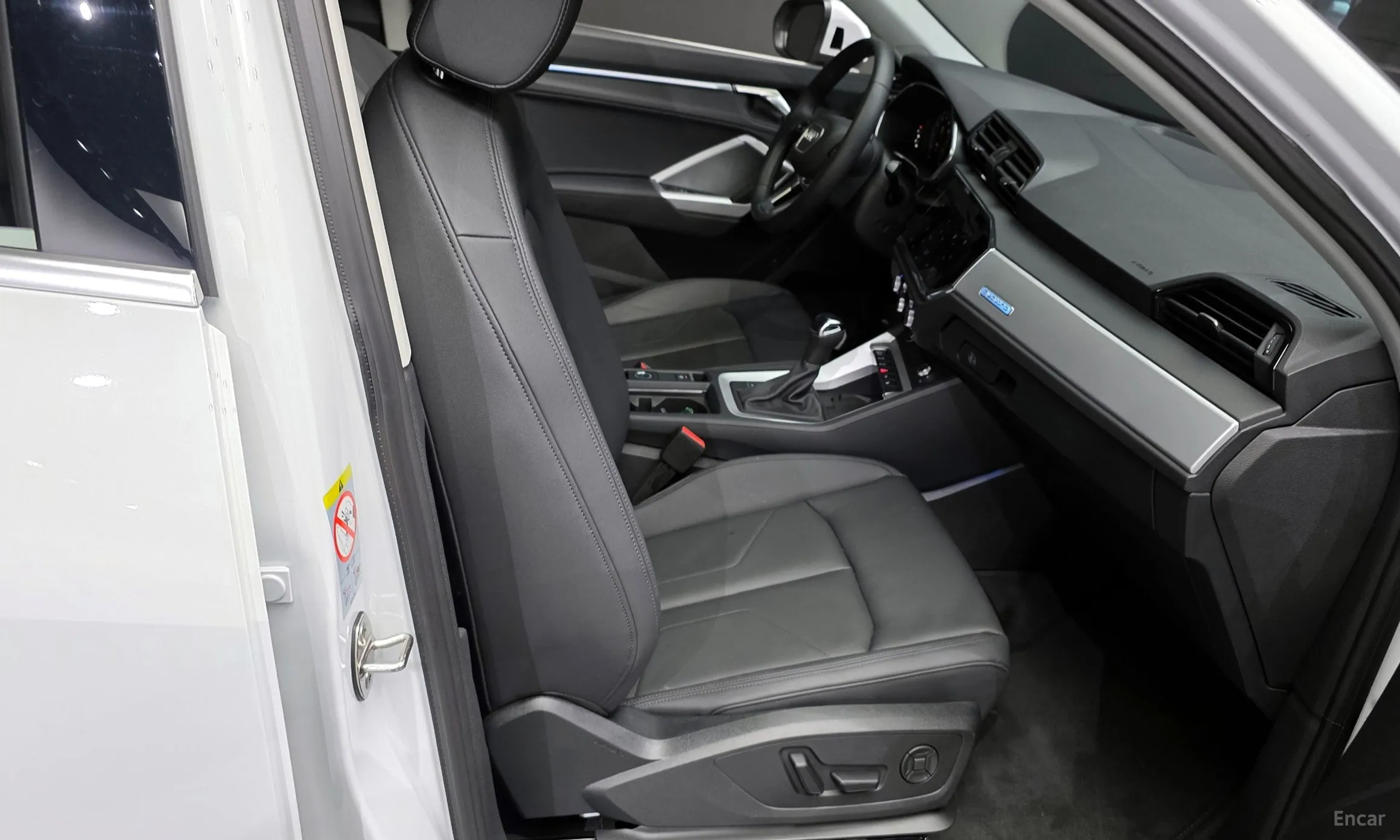 Audi Q3 (F3) превью 12