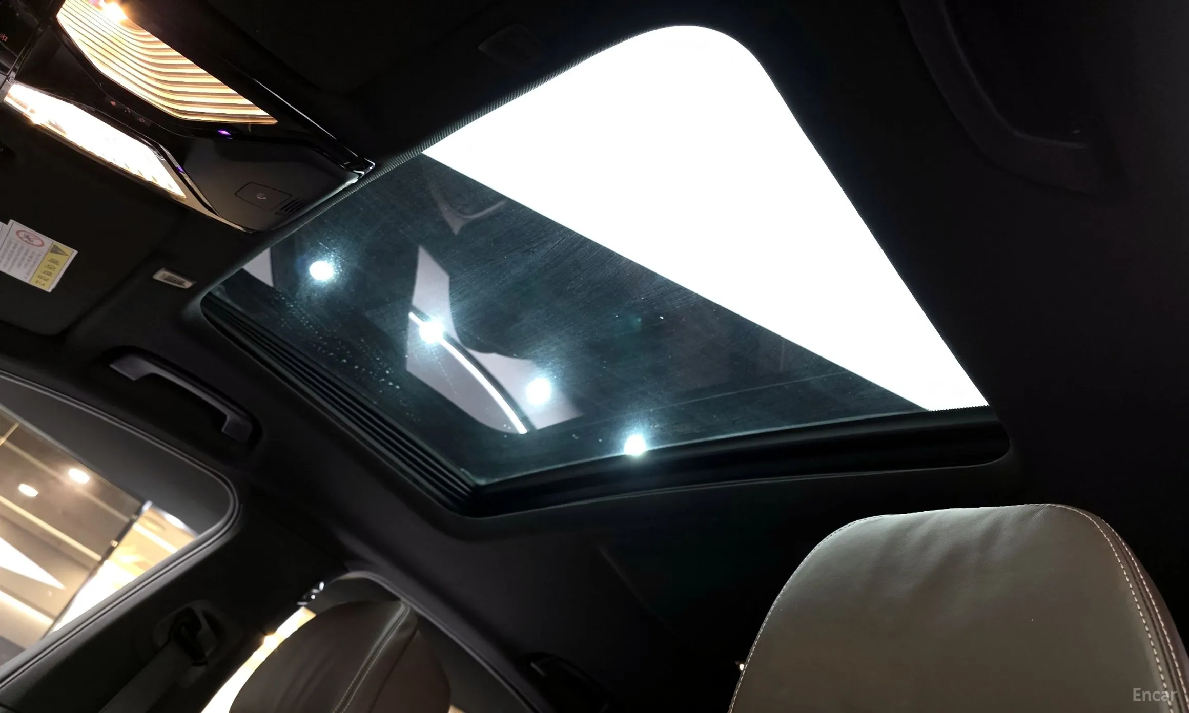 BMW 5 Series (G30) превью 18