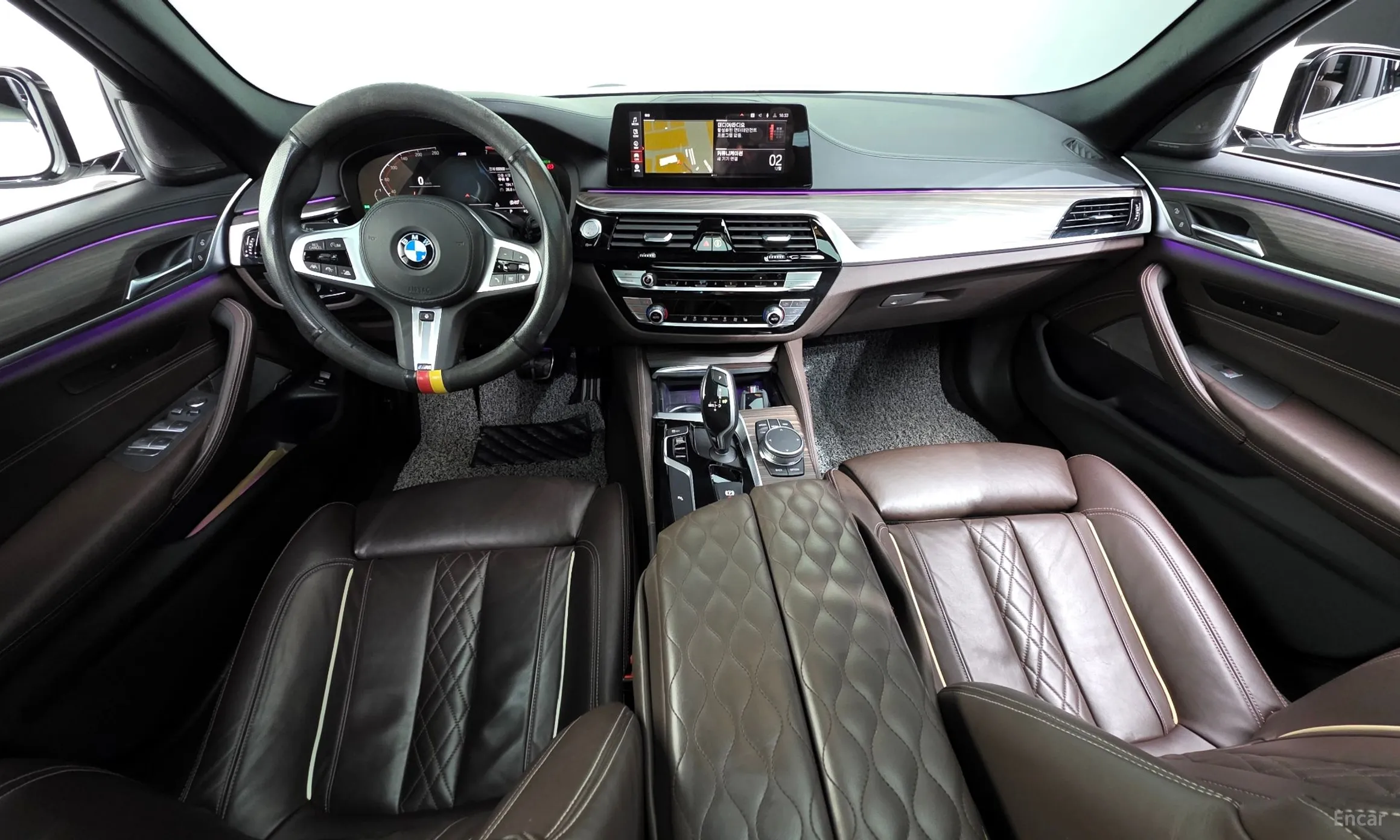 BMW 5 Series (G30) превью 7