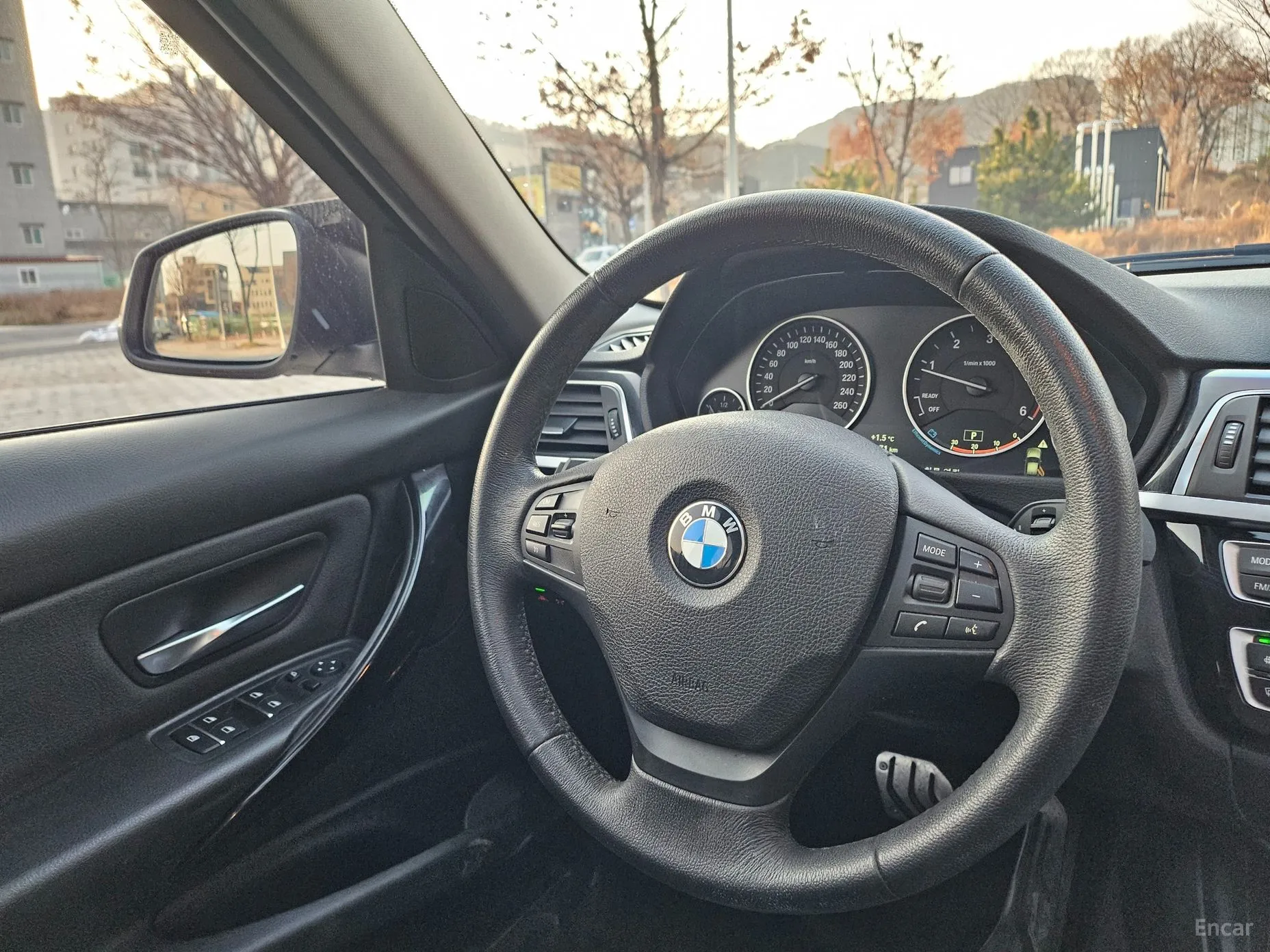 BMW 3 Series (F30) превью 17