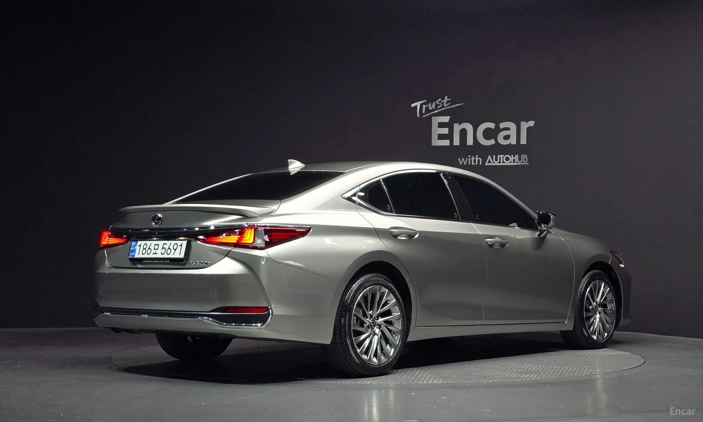 Lexus ES300h 7th Generation