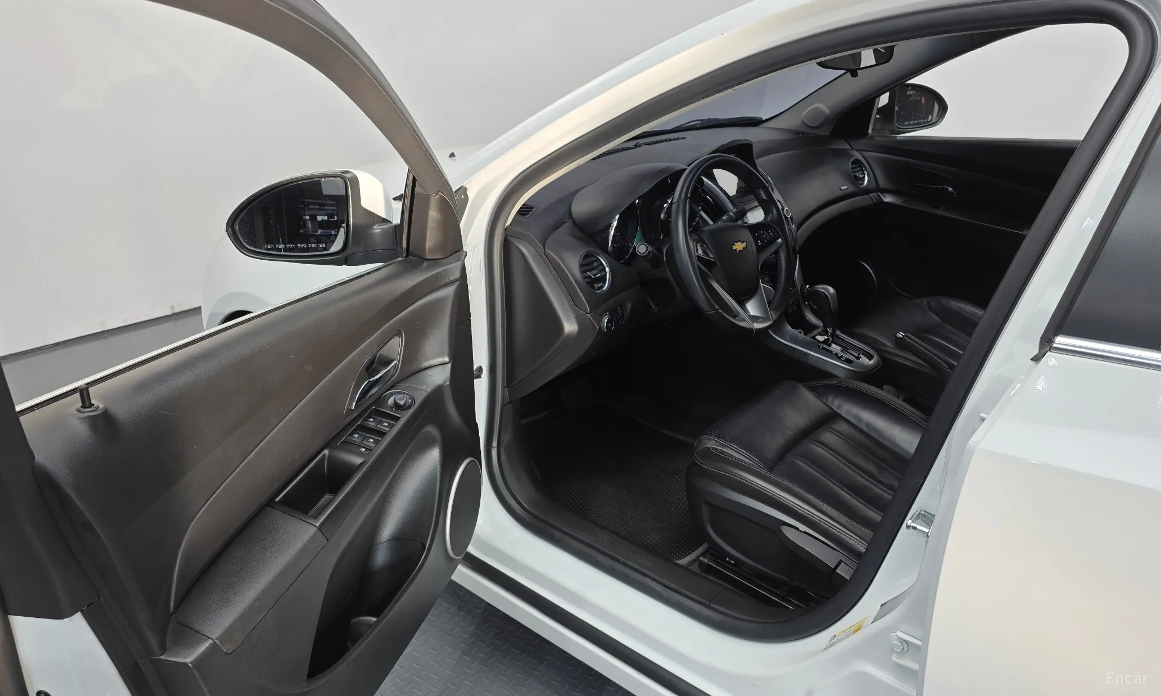 Chevrolet (GM Daewoo) Cruze превью 11