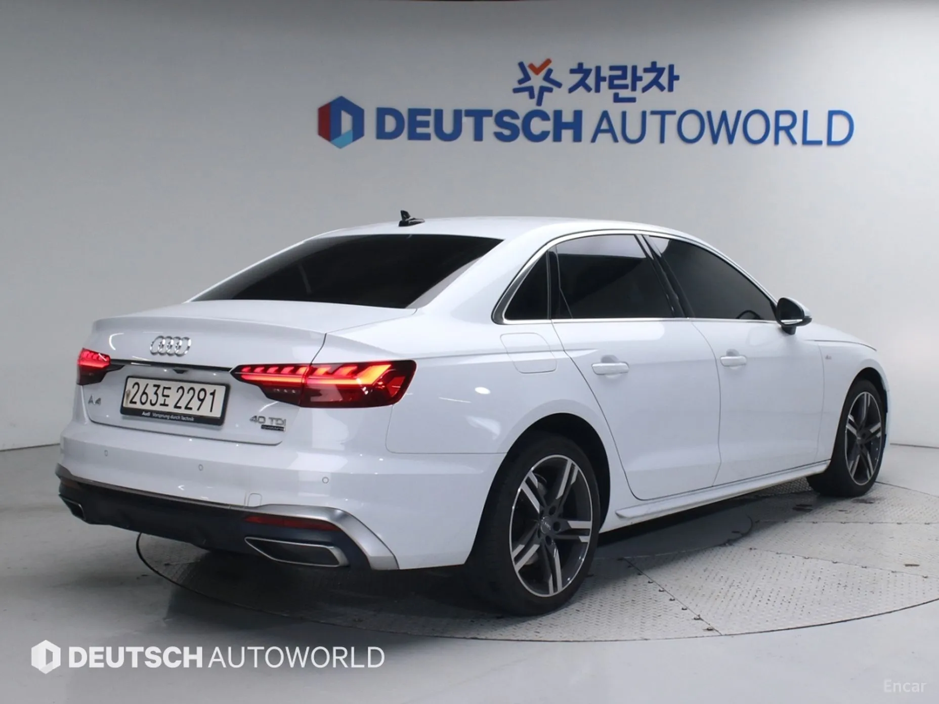 Audi A4 (B9) превью 2