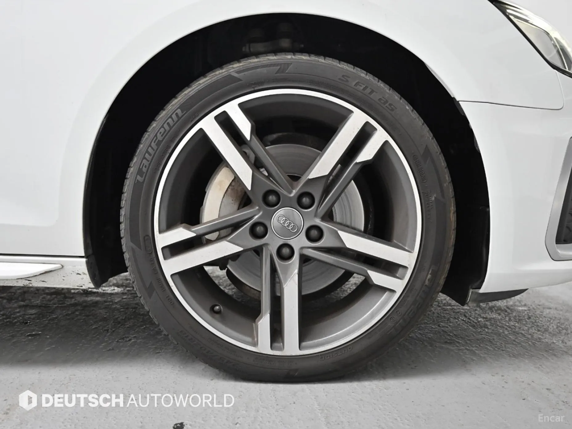 Audi A4 (B9) превью 5