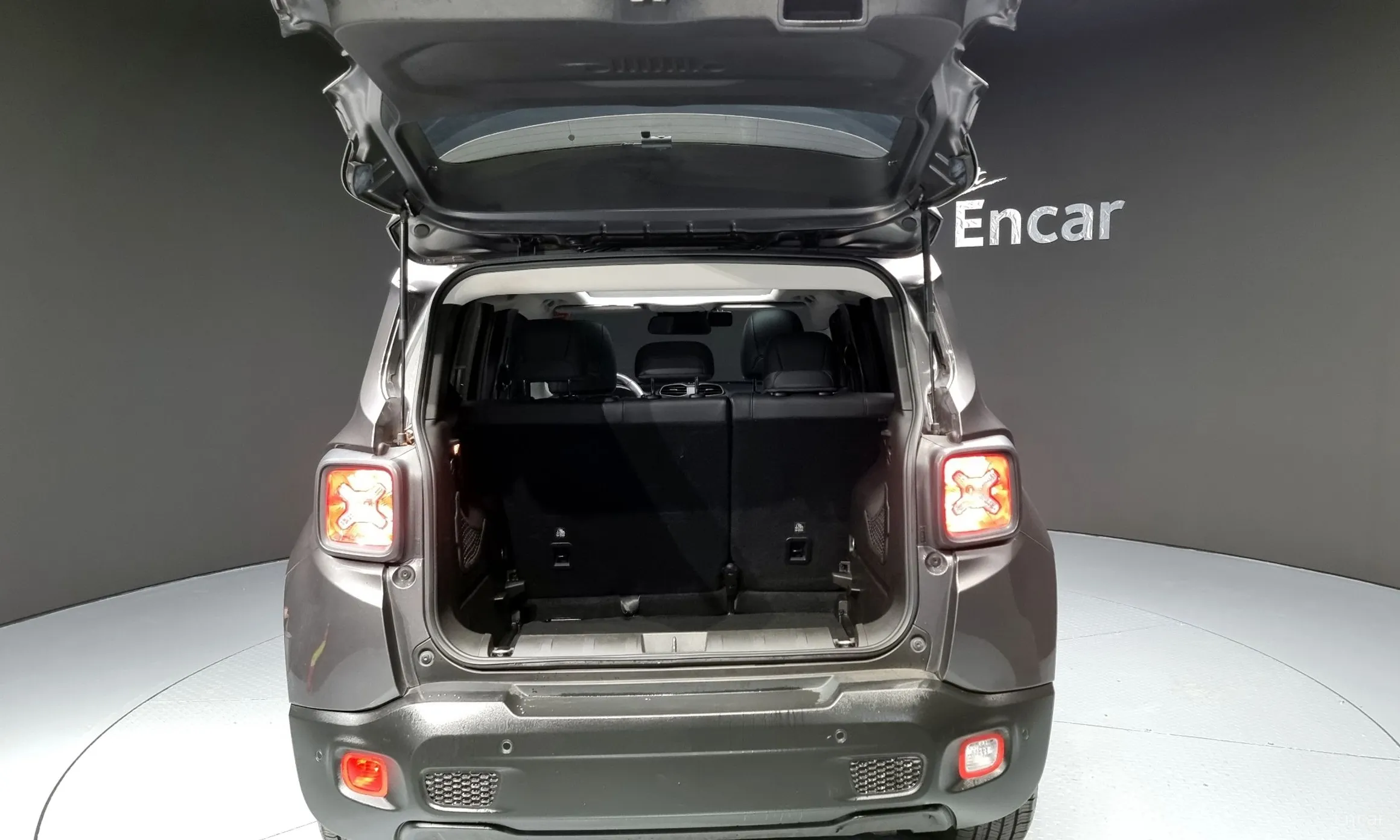 Jeep Renegade превью 20