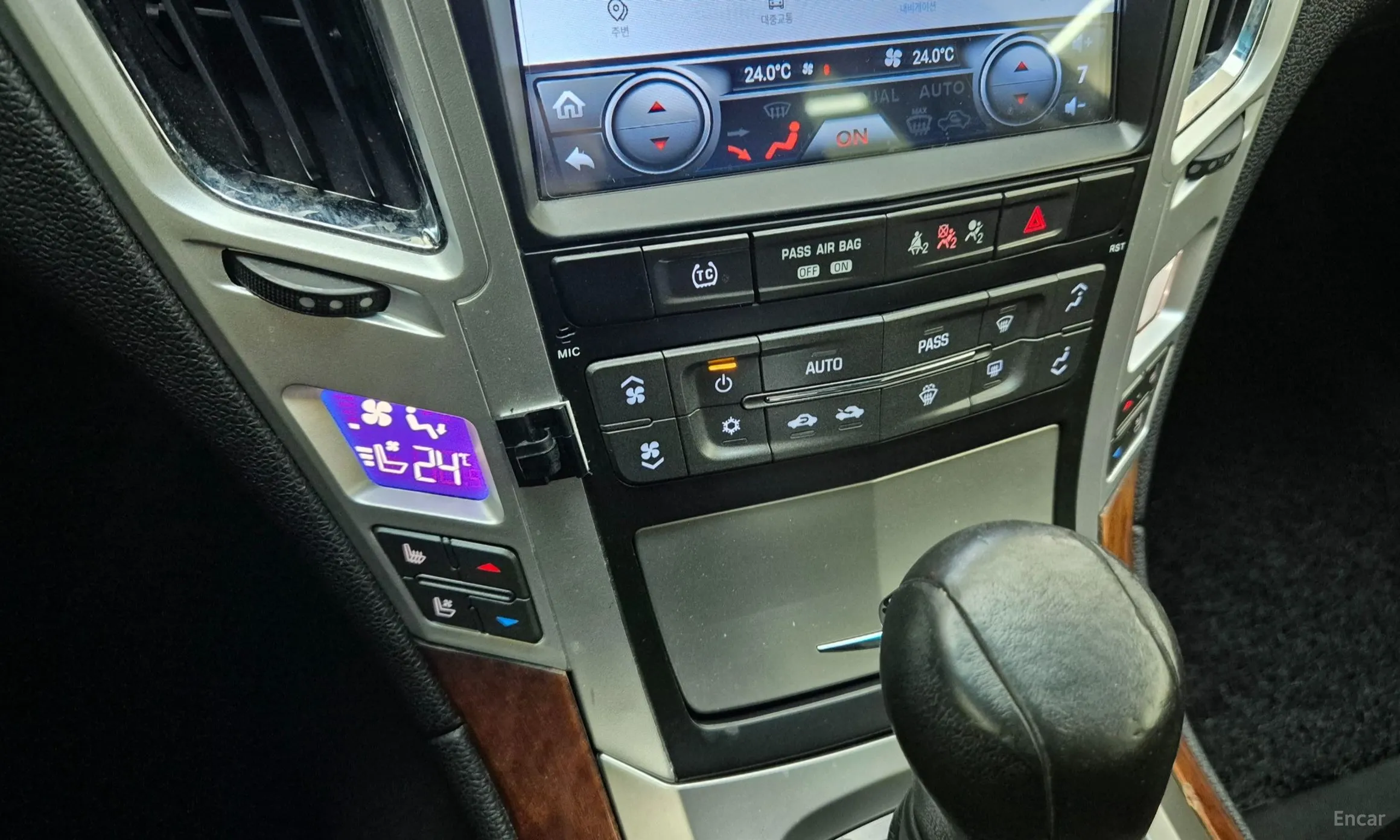 Cadillac CTS Gen 1 превью 14