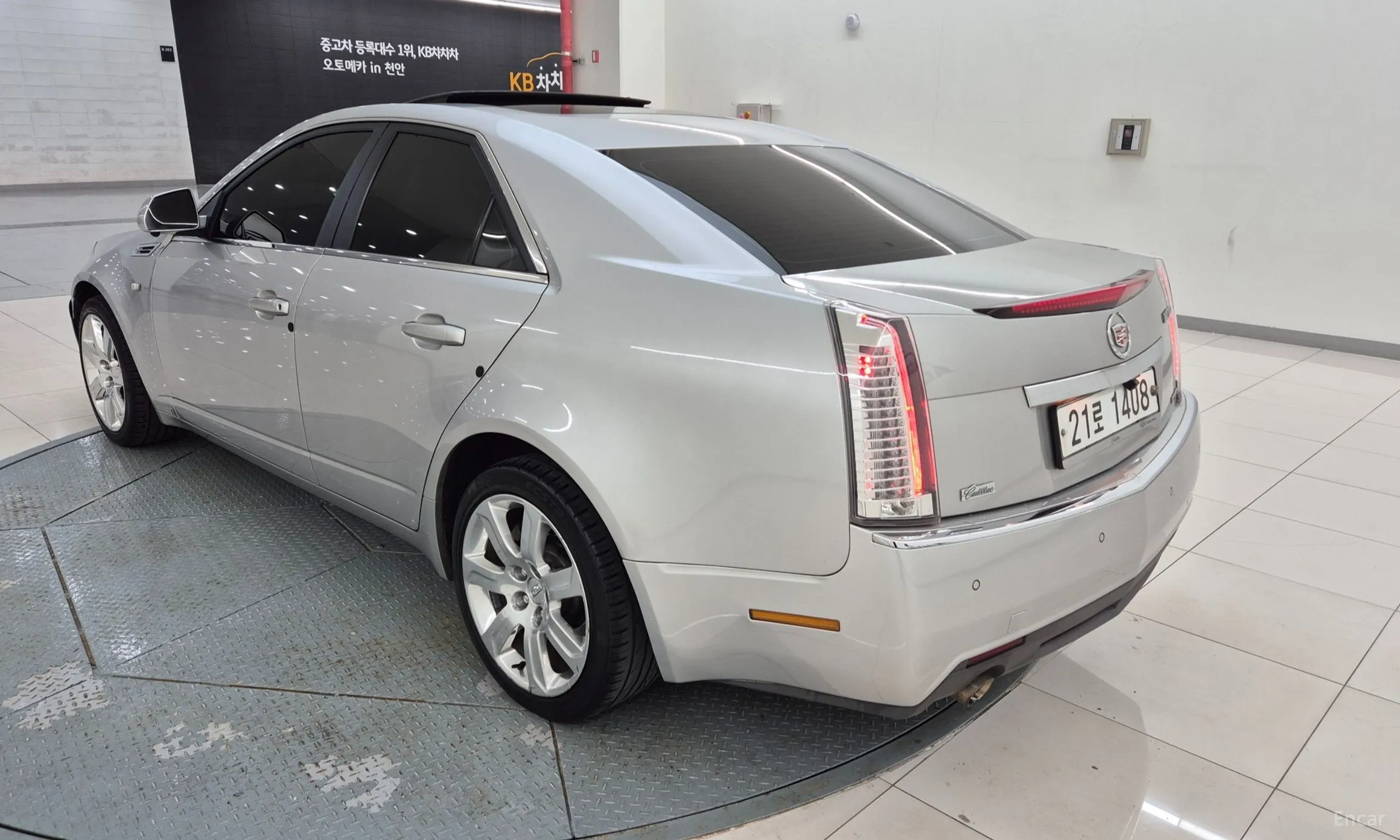 Cadillac CTS Gen 1 превью 19