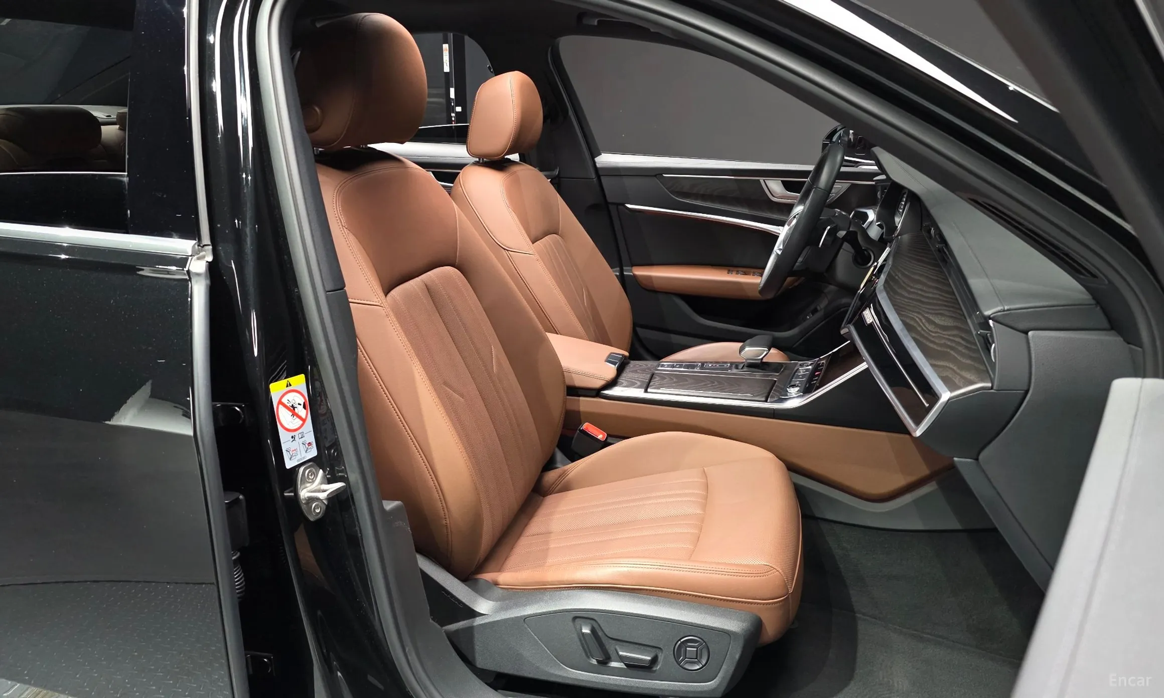 Audi A6 (C8) превью 10
