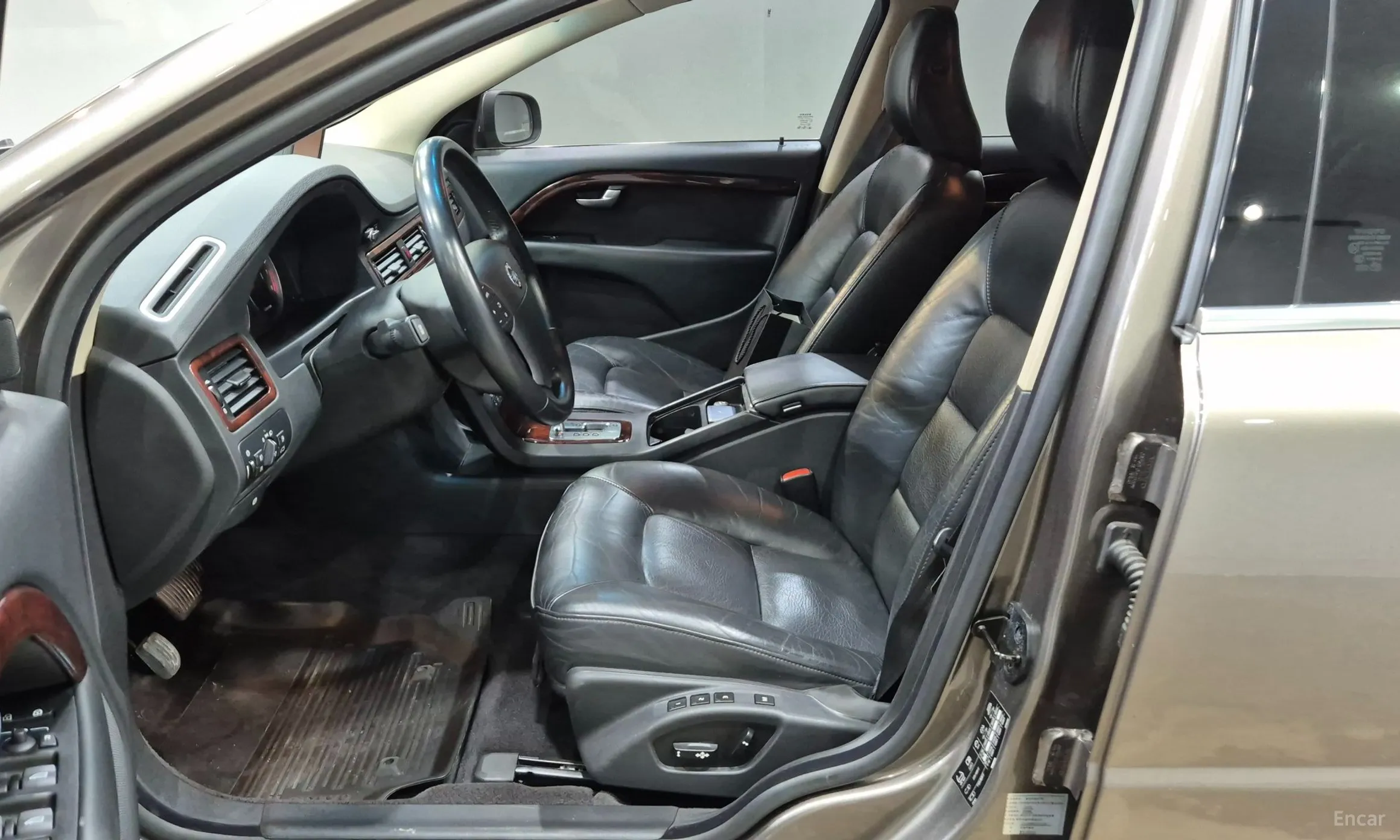 Volvo S80 превью 17