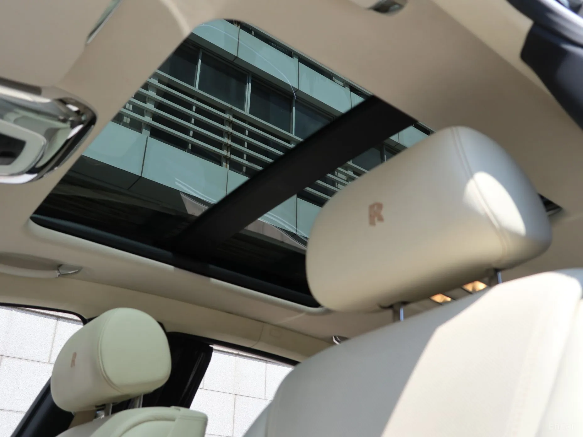 Rolls-Royce Ghost превью 12