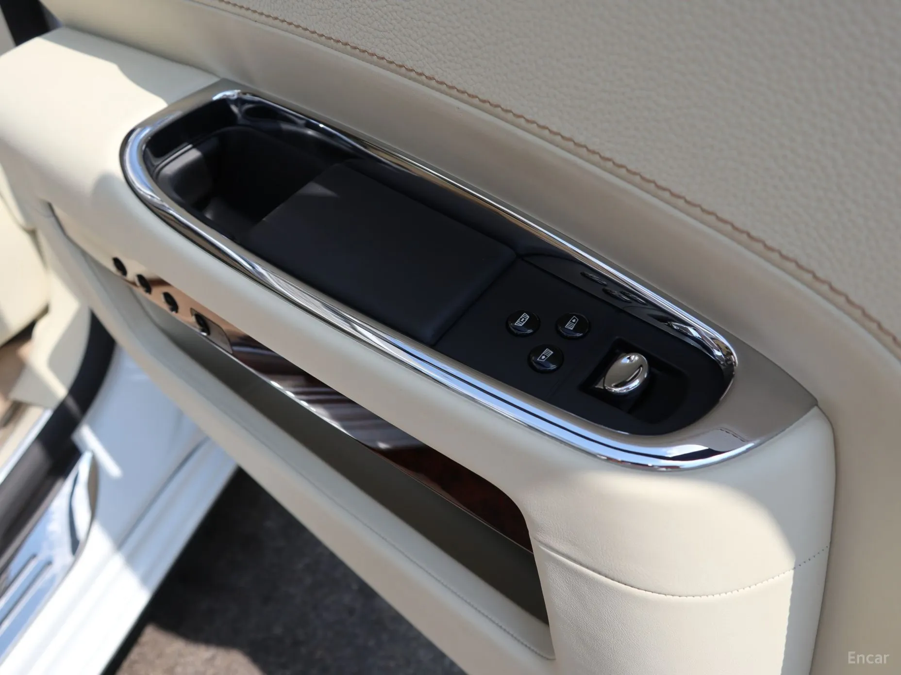 Rolls-Royce Ghost превью 20