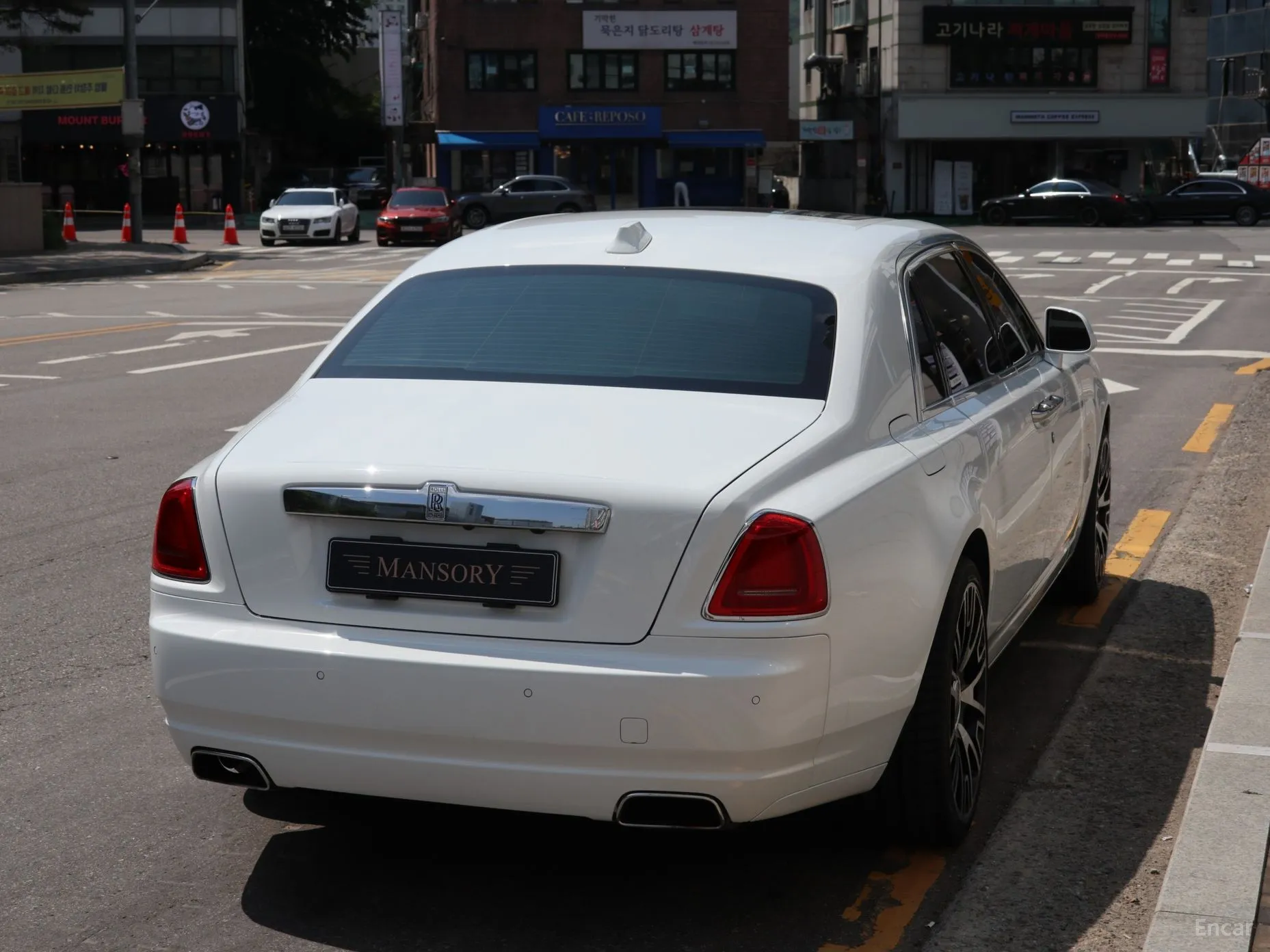 Rolls-Royce Ghost превью 4