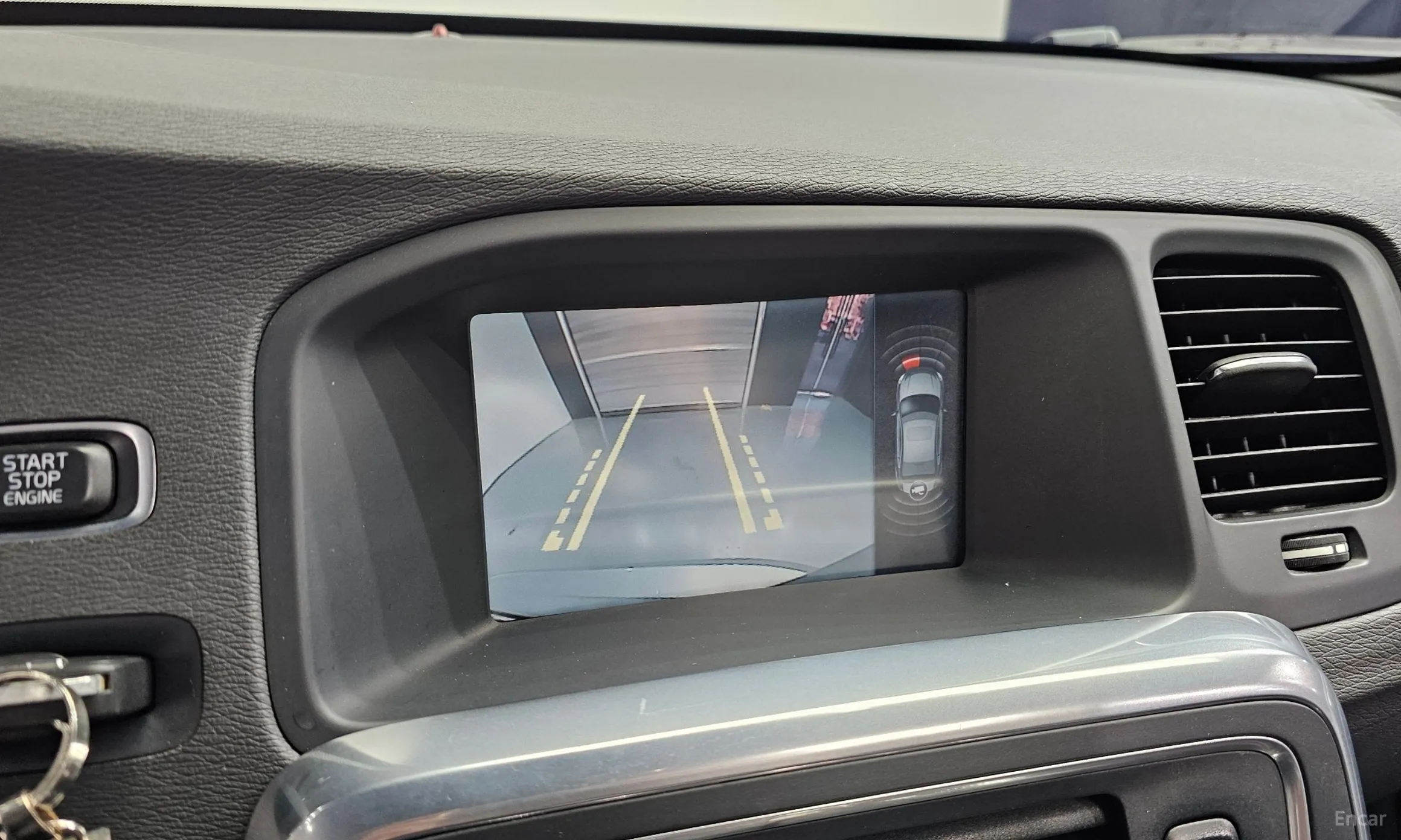Volvo S60 превью 15