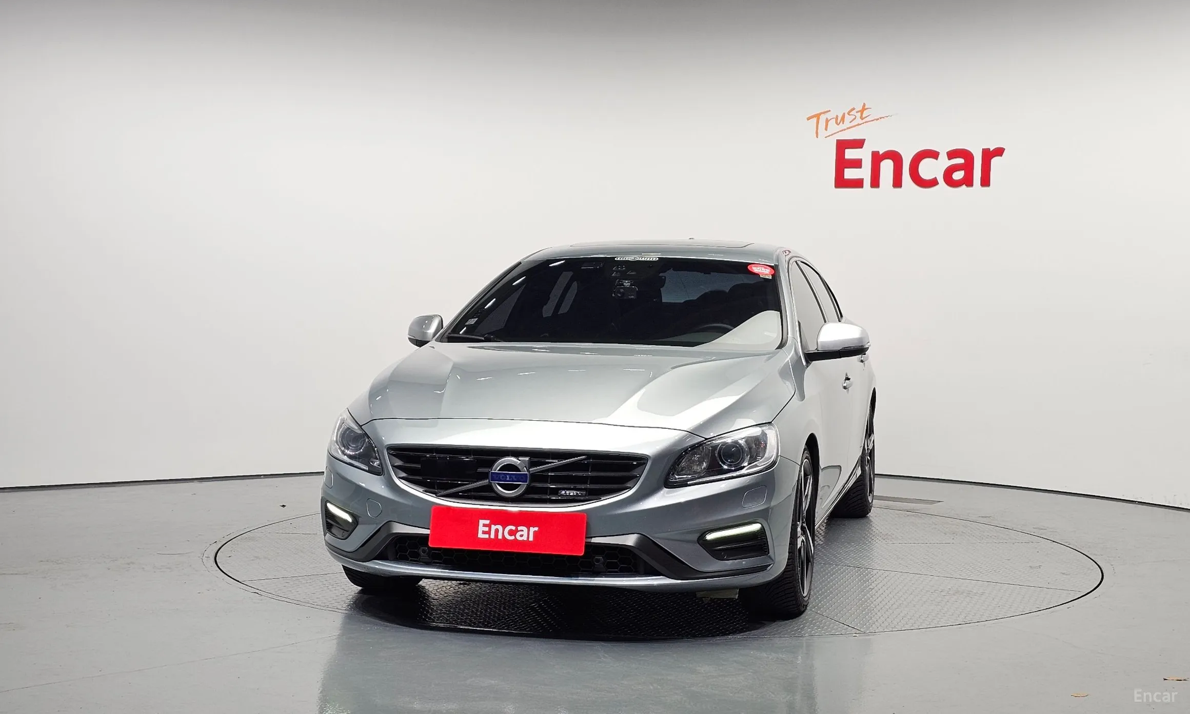 Volvo S60 превью 3