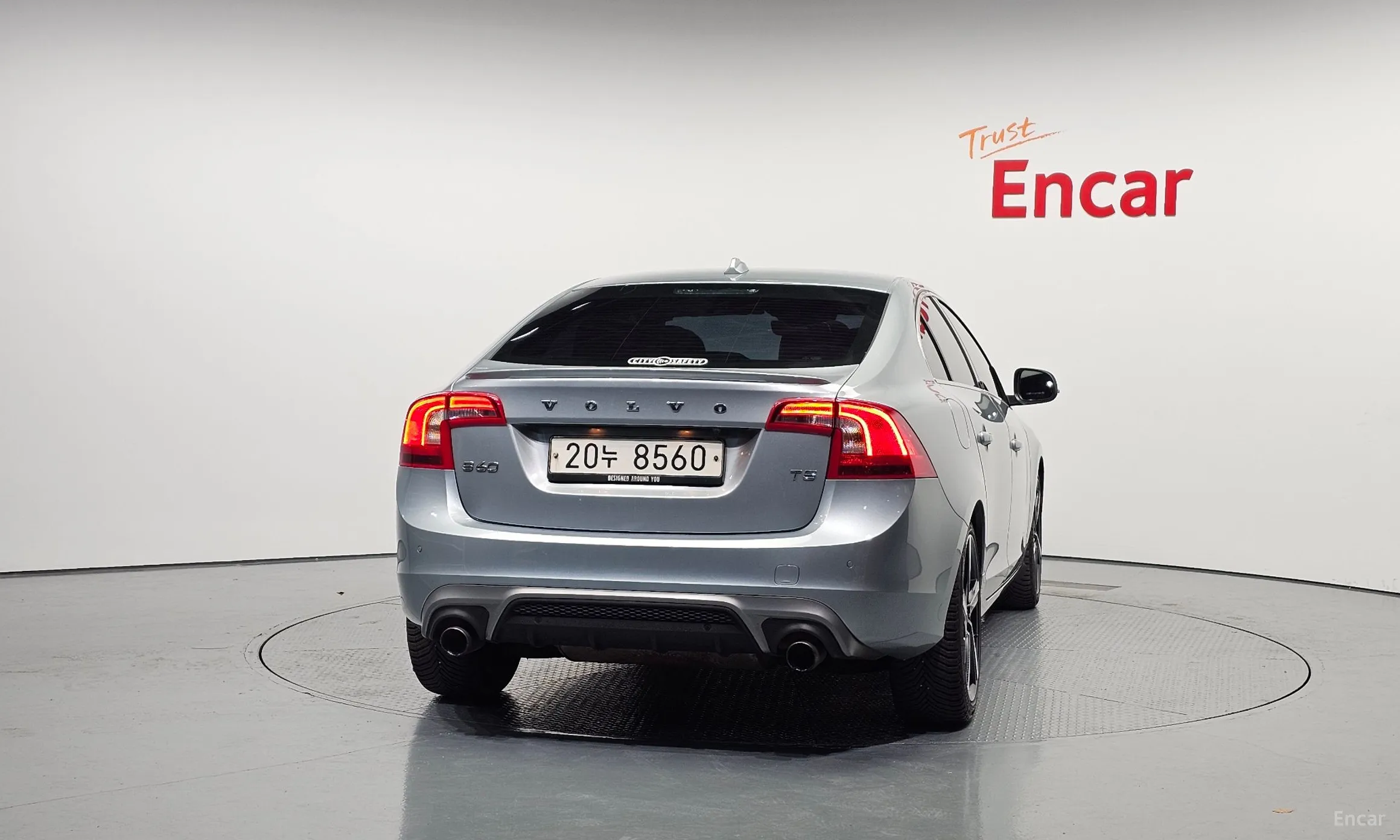 Volvo S60 превью 4