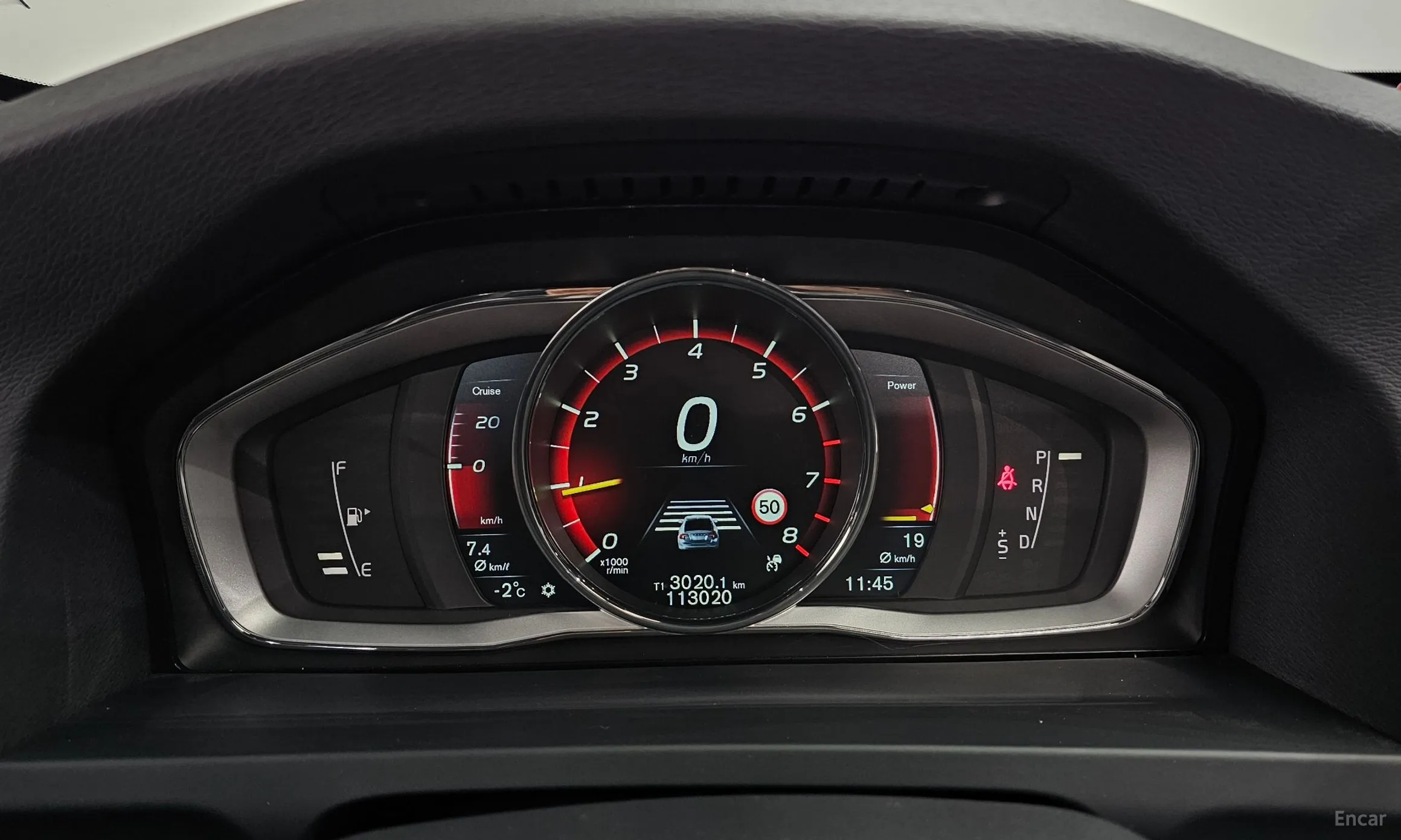 Volvo S60 превью 8