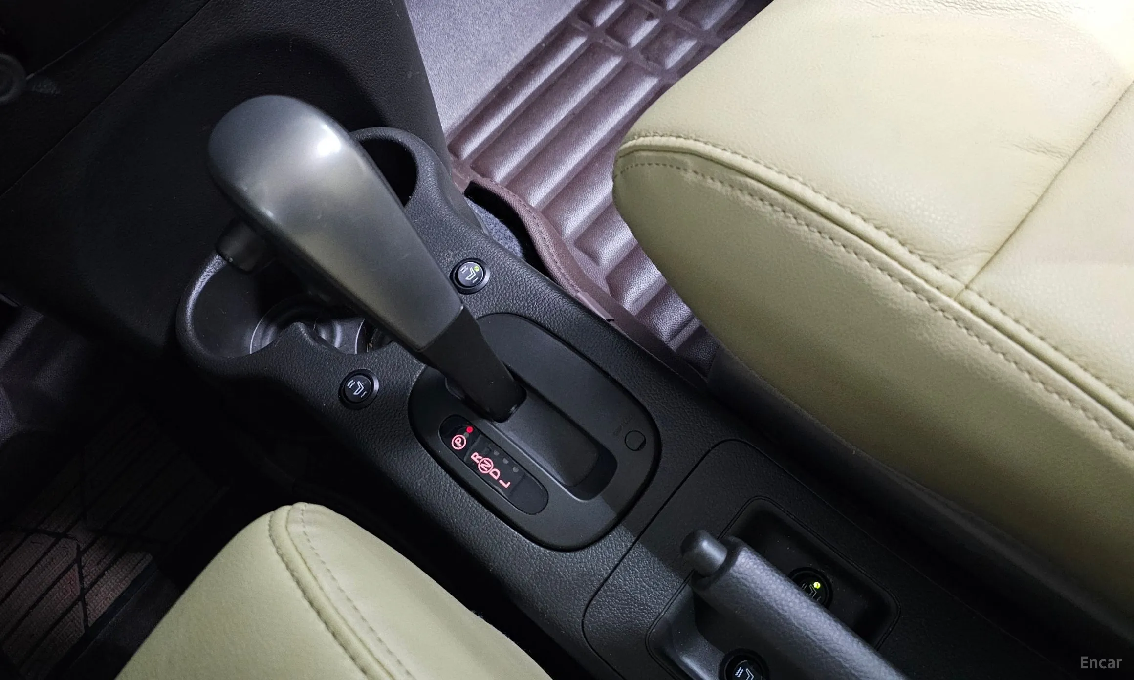 Nissan Cube превью 9