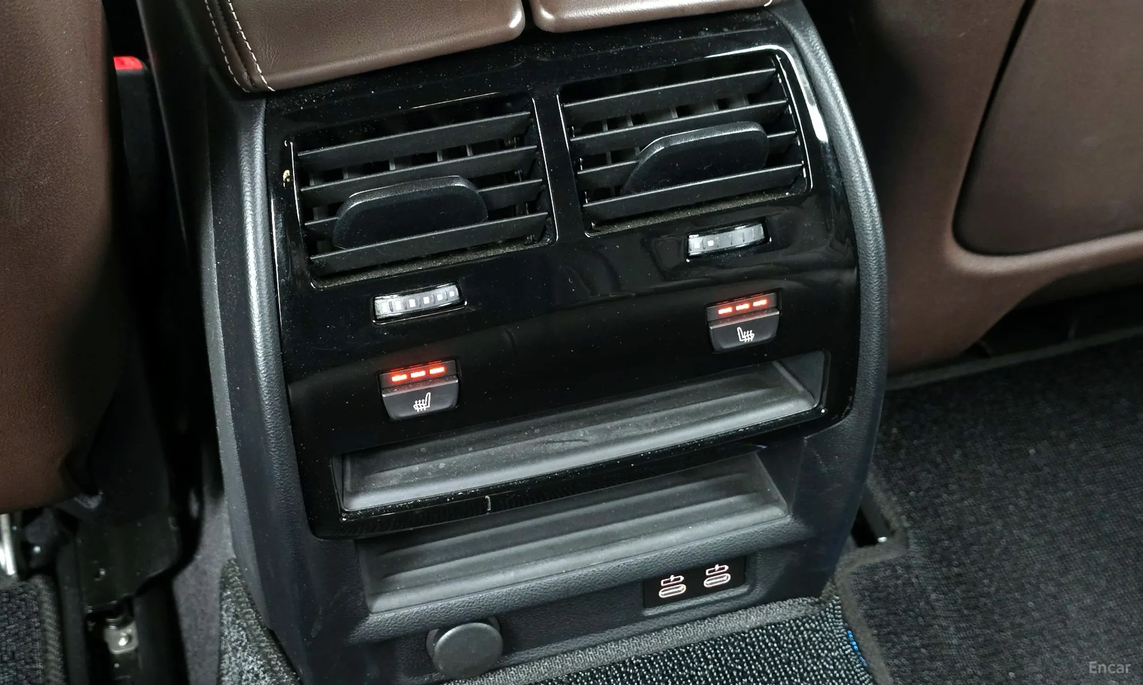 BMW 5 Series (G30) превью 19