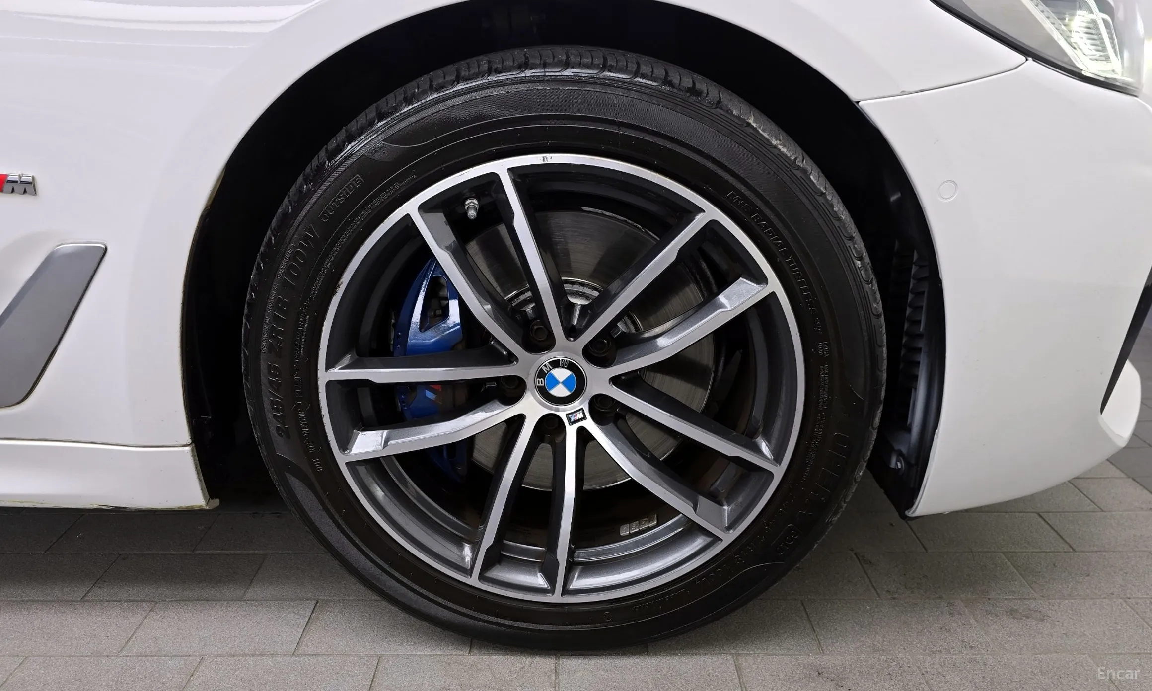 BMW 5 Series (G30) превью 5
