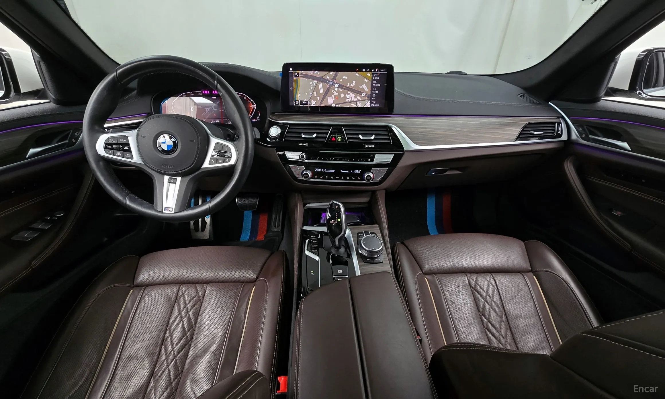 BMW 5 Series (G30) превью 7