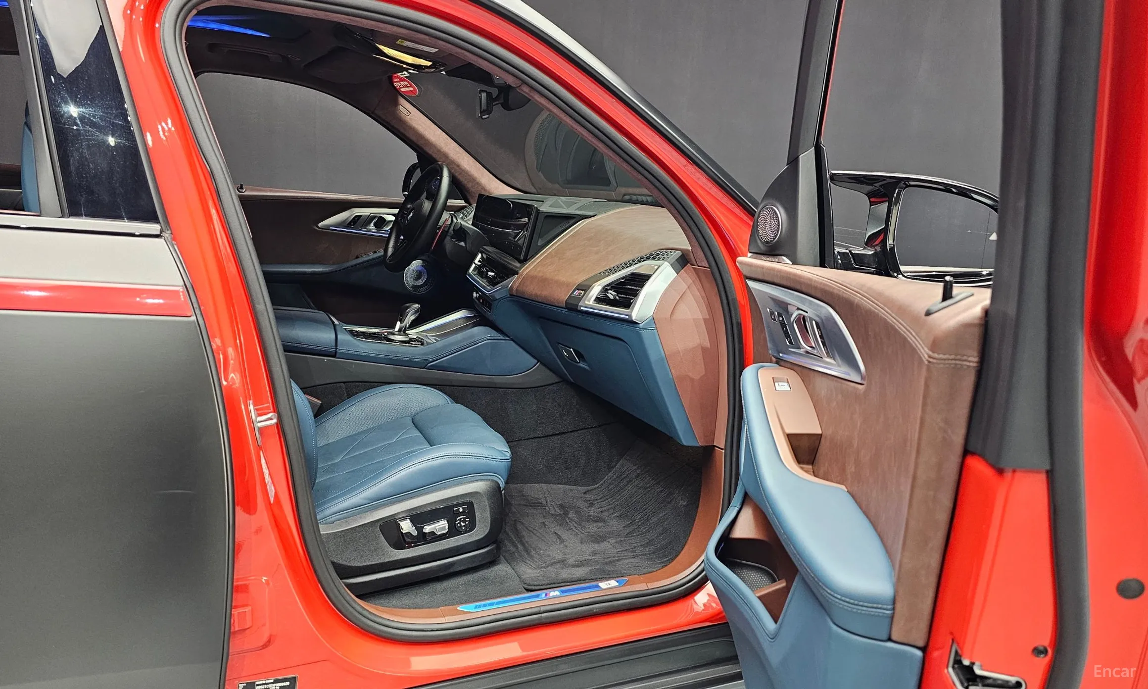 BMW XM (G09) превью 10
