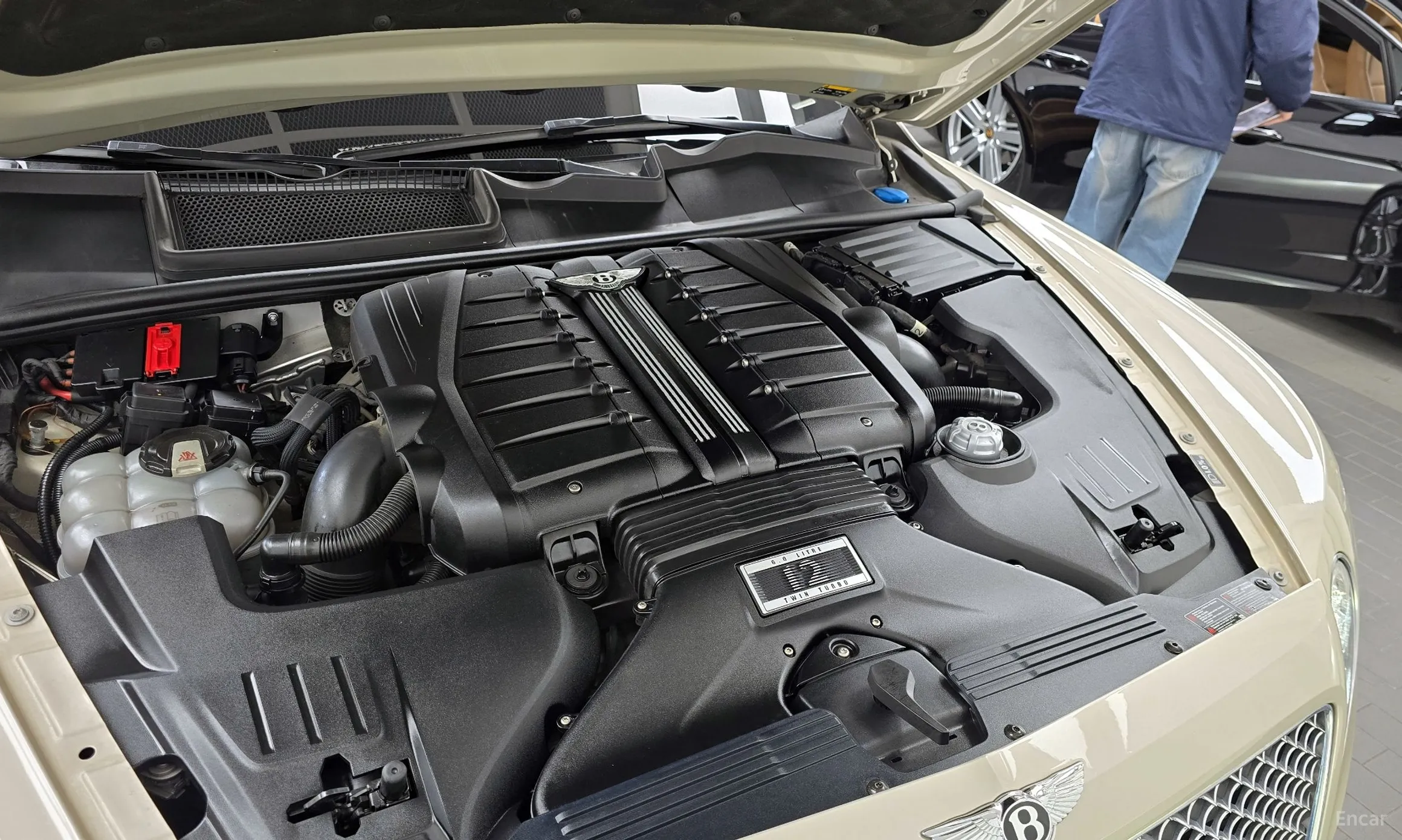 Bentley Bentayga превью 6