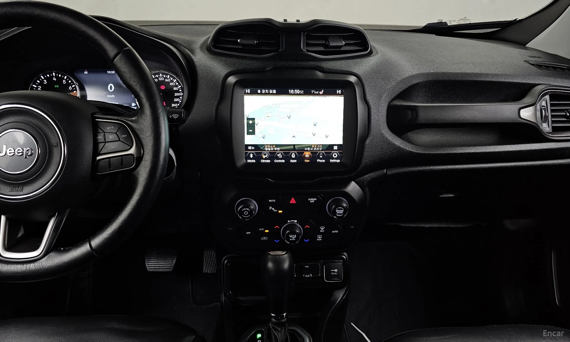 Jeep Renegade превью 14