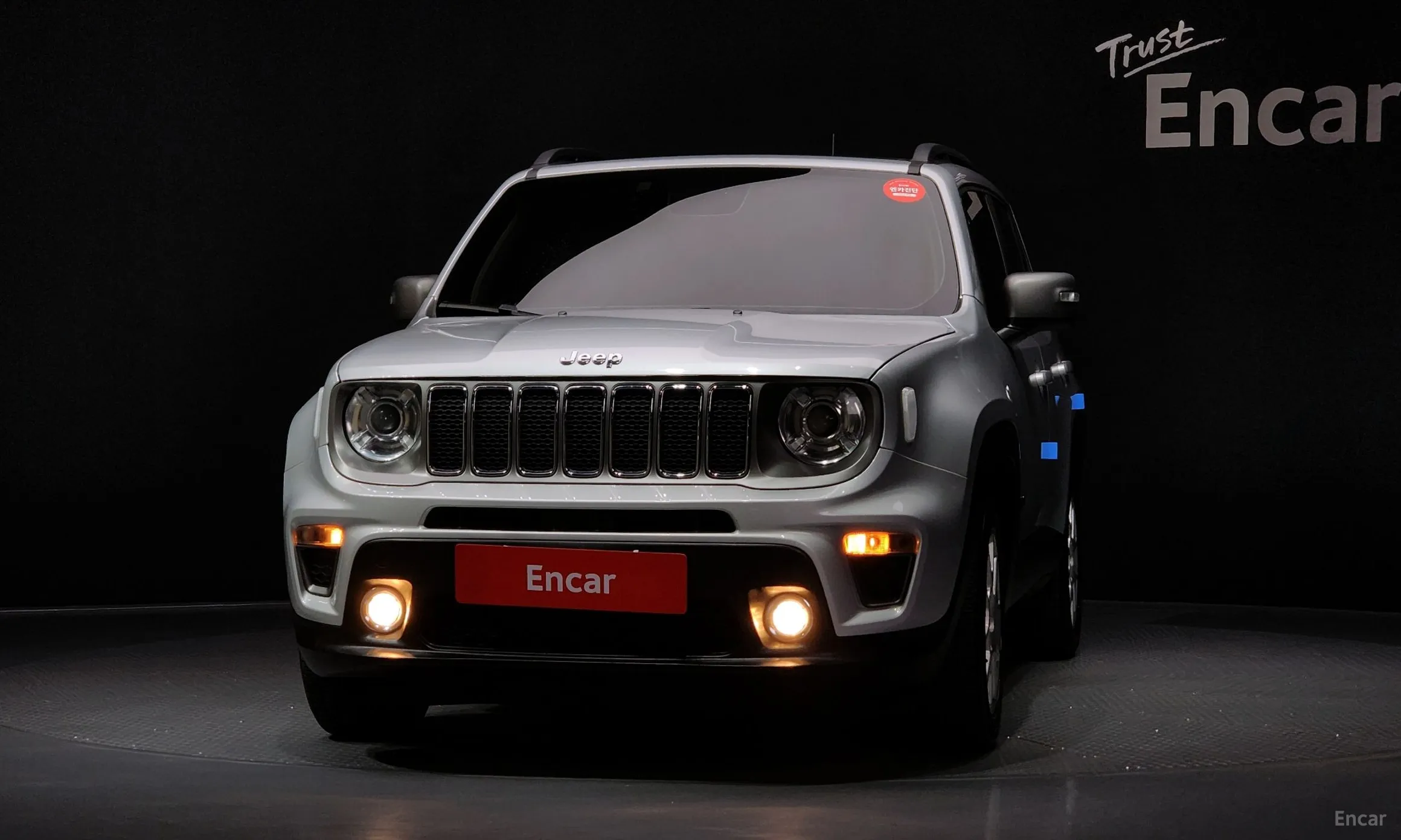 Jeep Renegade превью 3