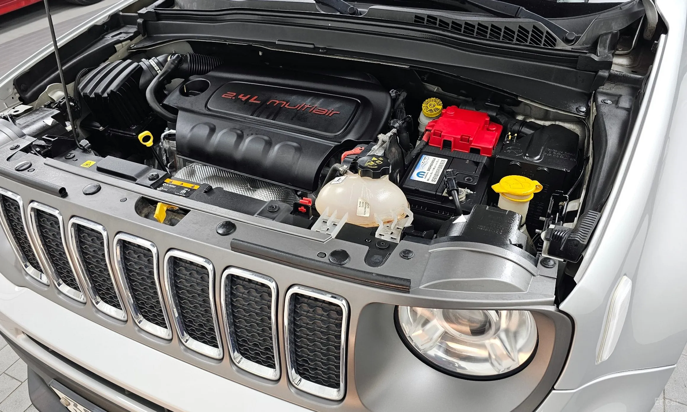 Jeep Renegade превью 6
