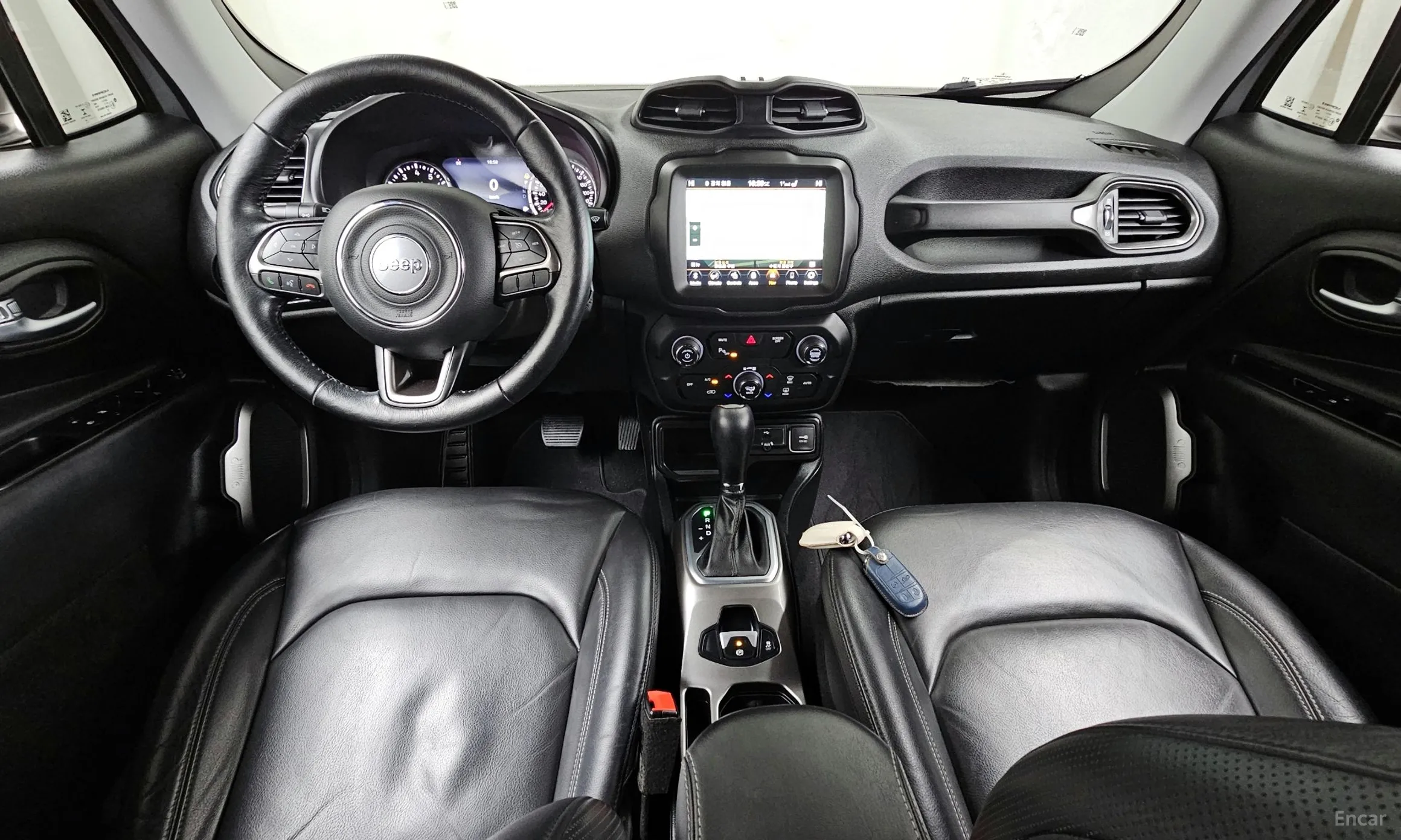 Jeep Renegade превью 7