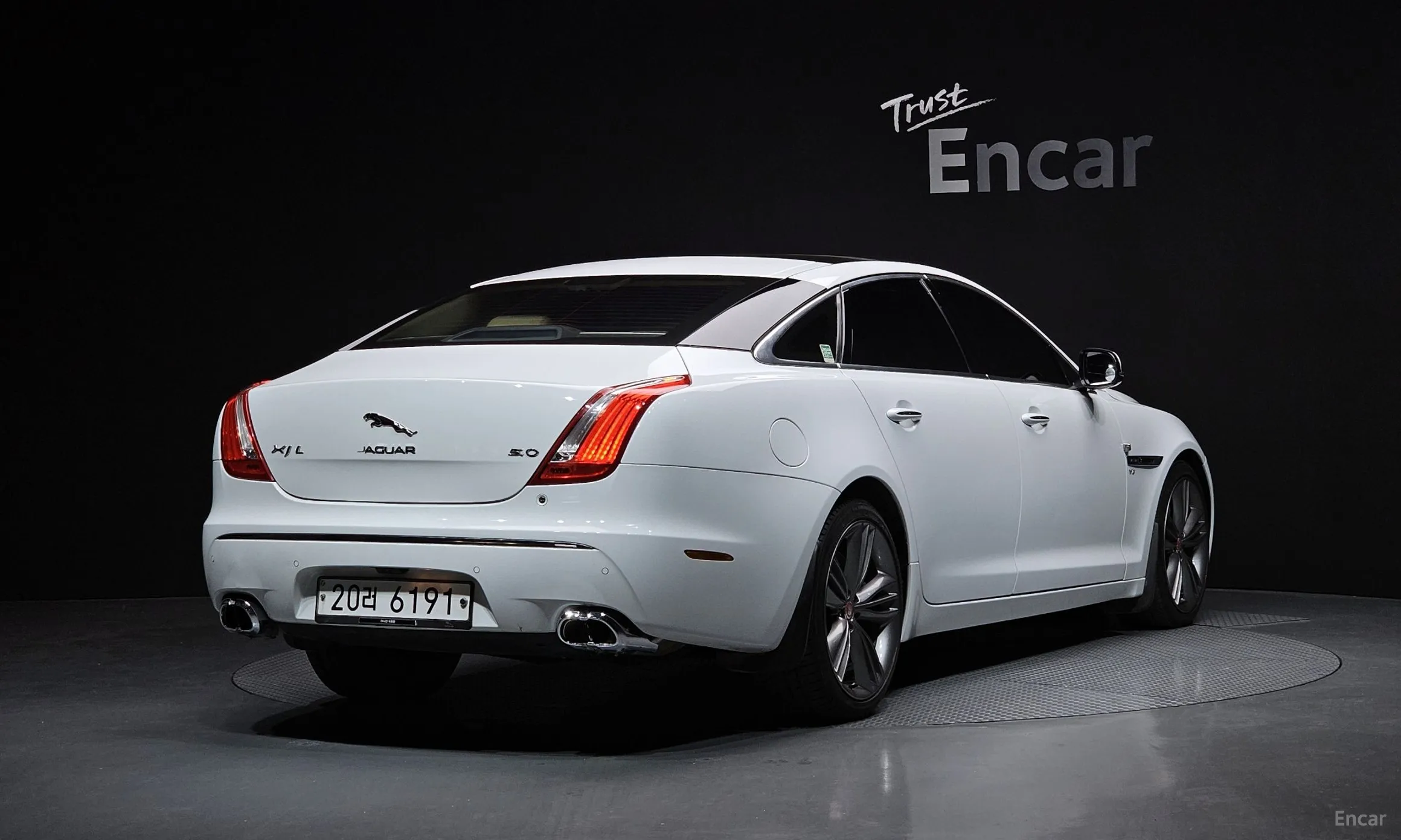 Jaguar All New XJ