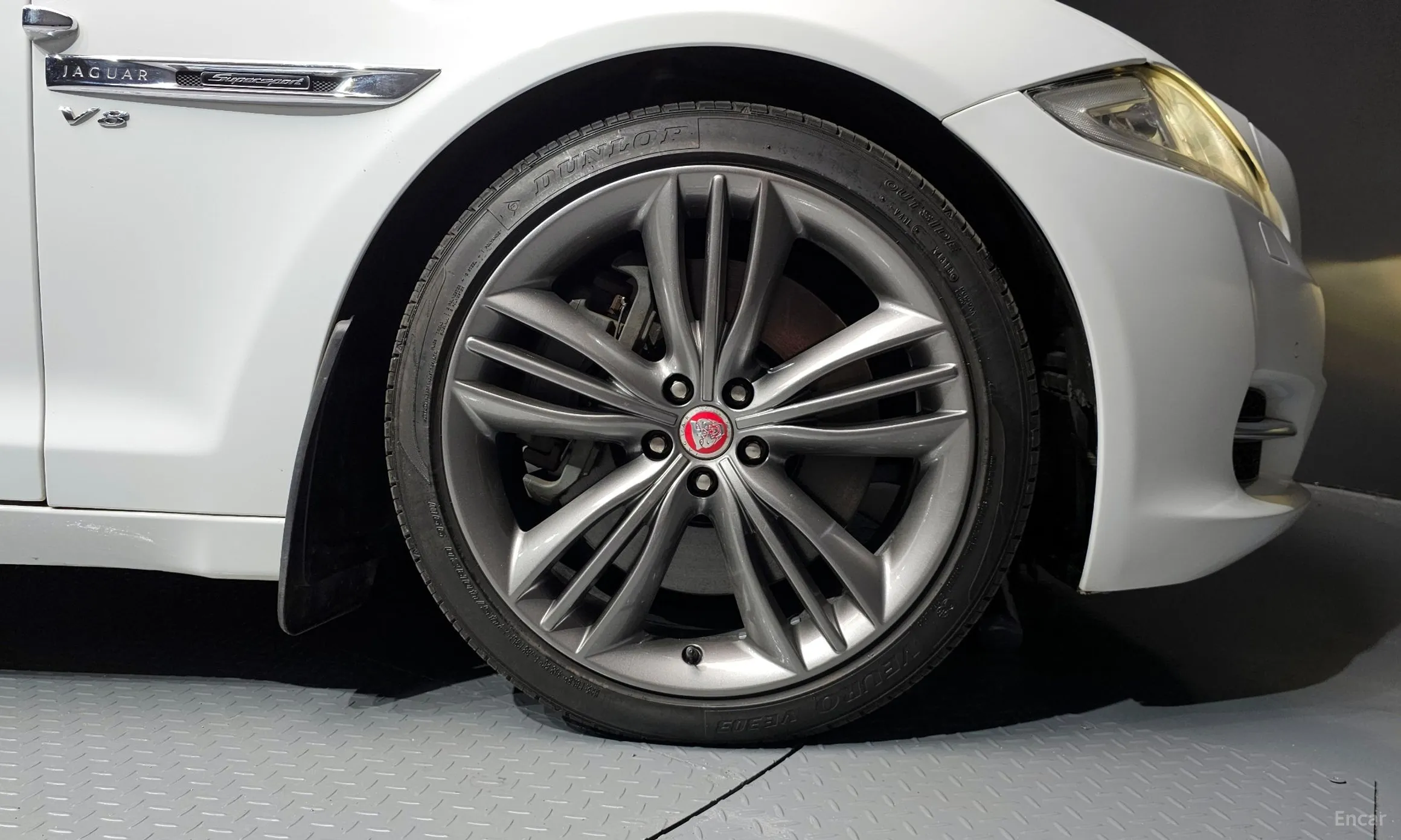 Jaguar All New XJ превью 5