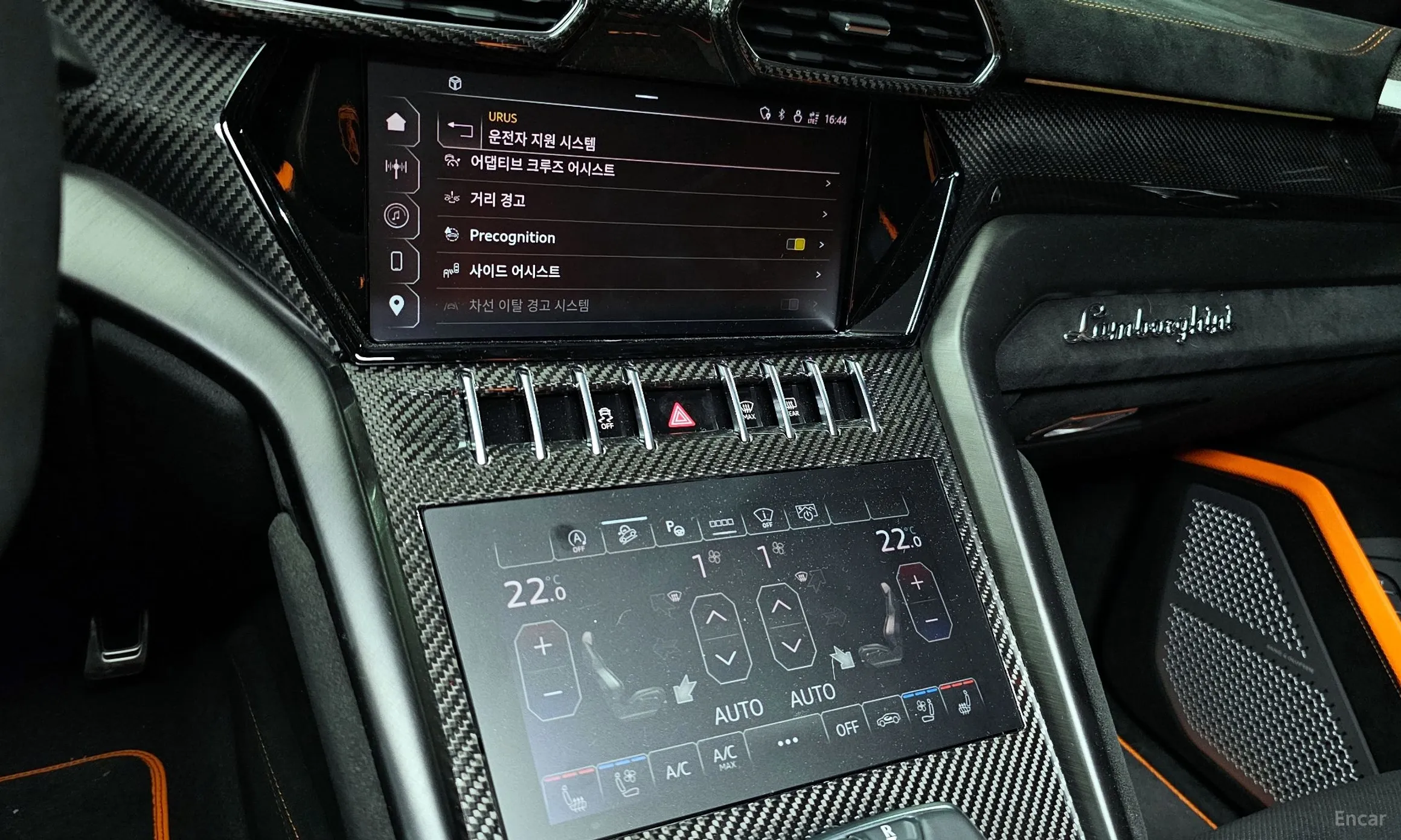 Lamborghini Urus превью 15