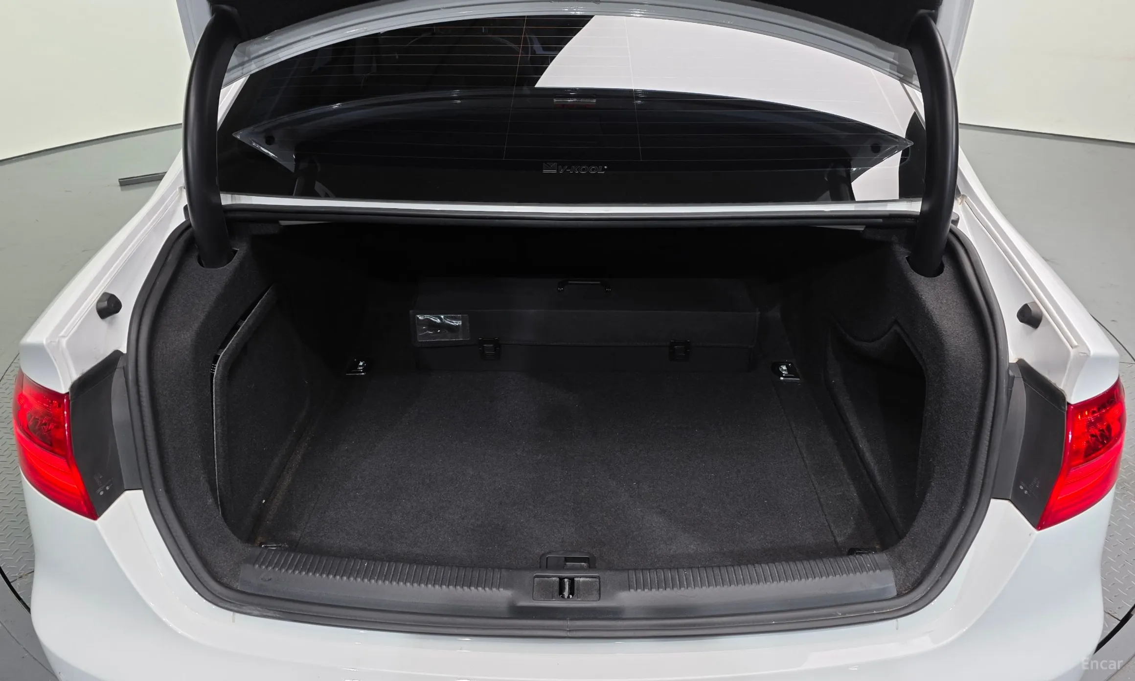 Audi New A4 превью 20