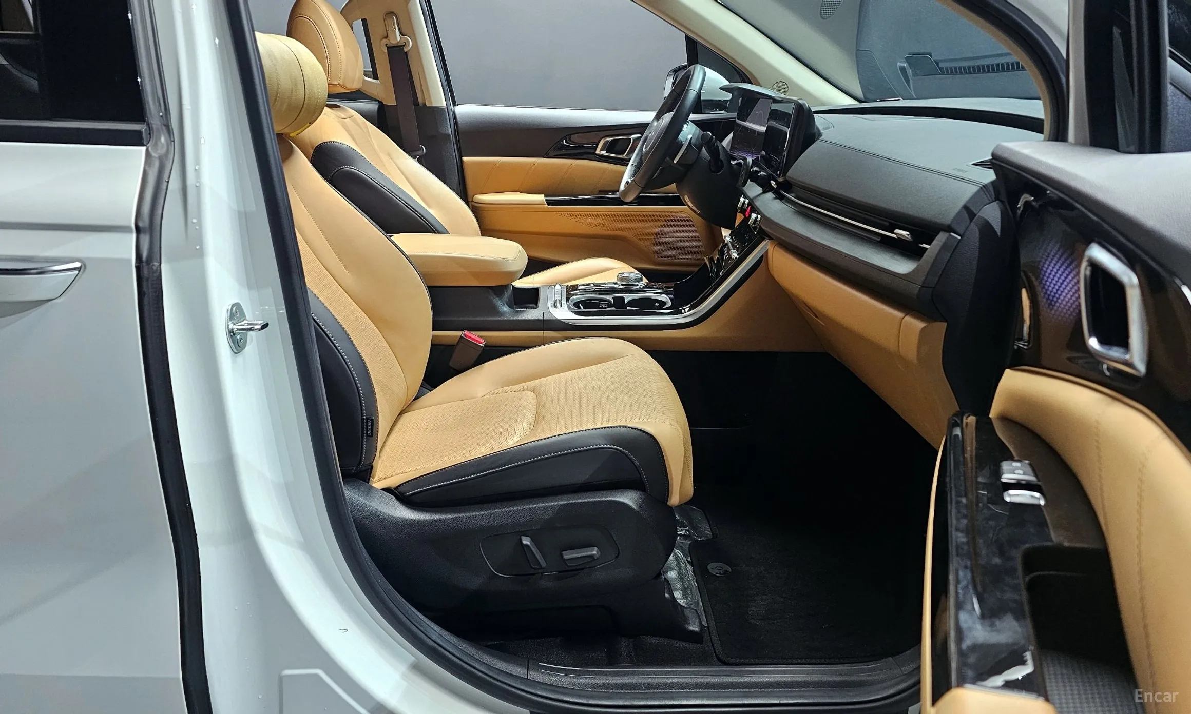 Kia Carnival Gen 4 превью 11