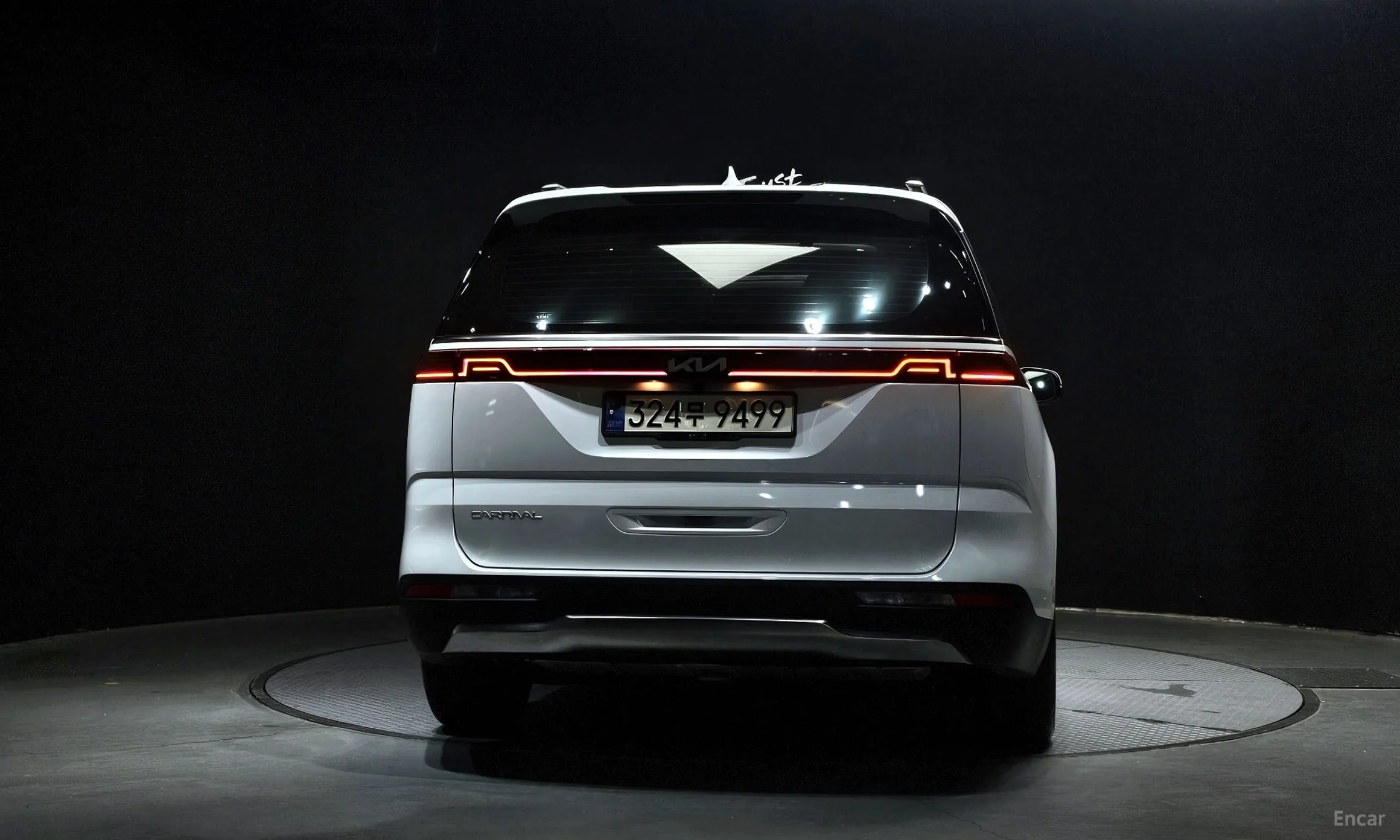 Kia Carnival Gen 4 превью 4