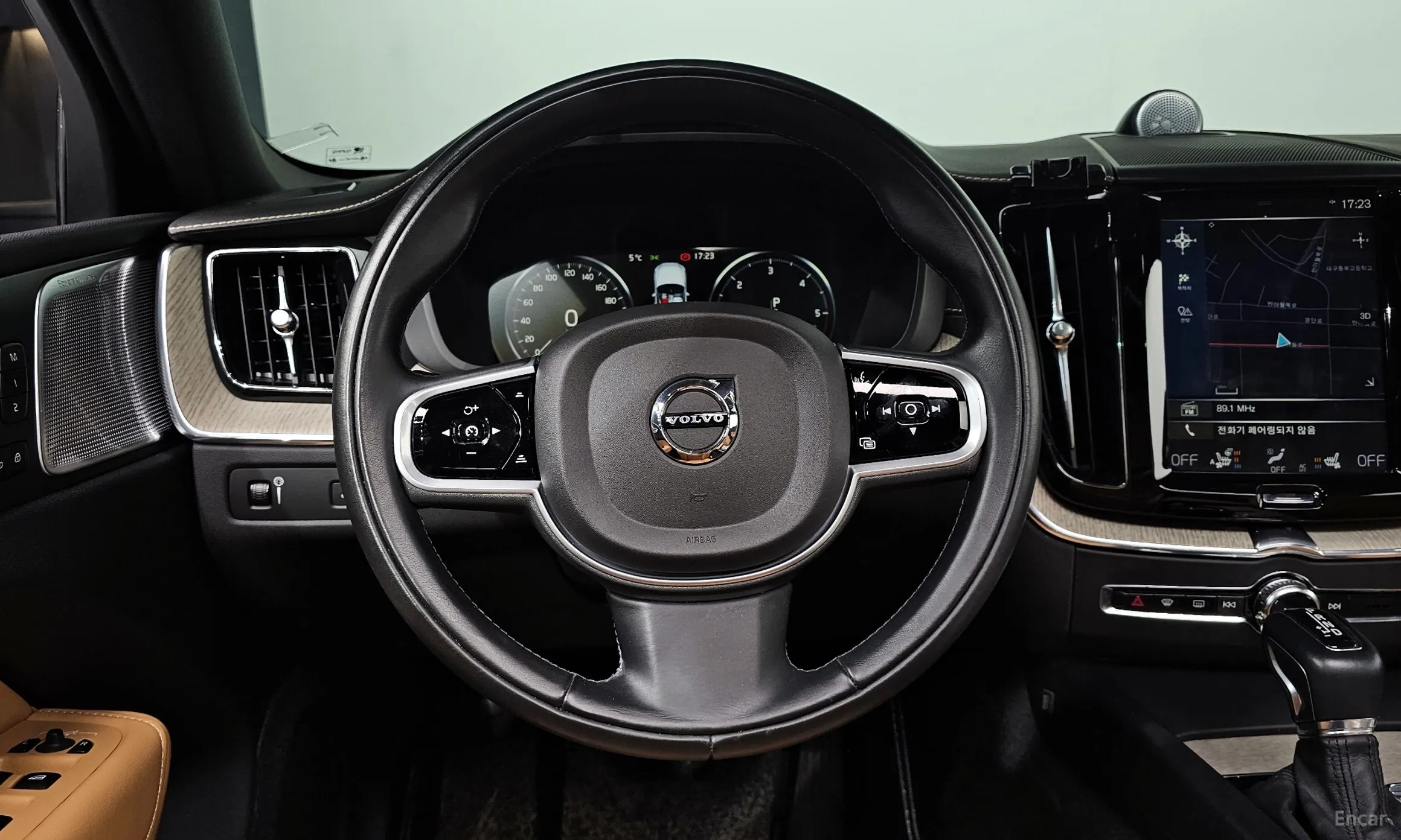 Volvo XC60 Gen 2 превью 13