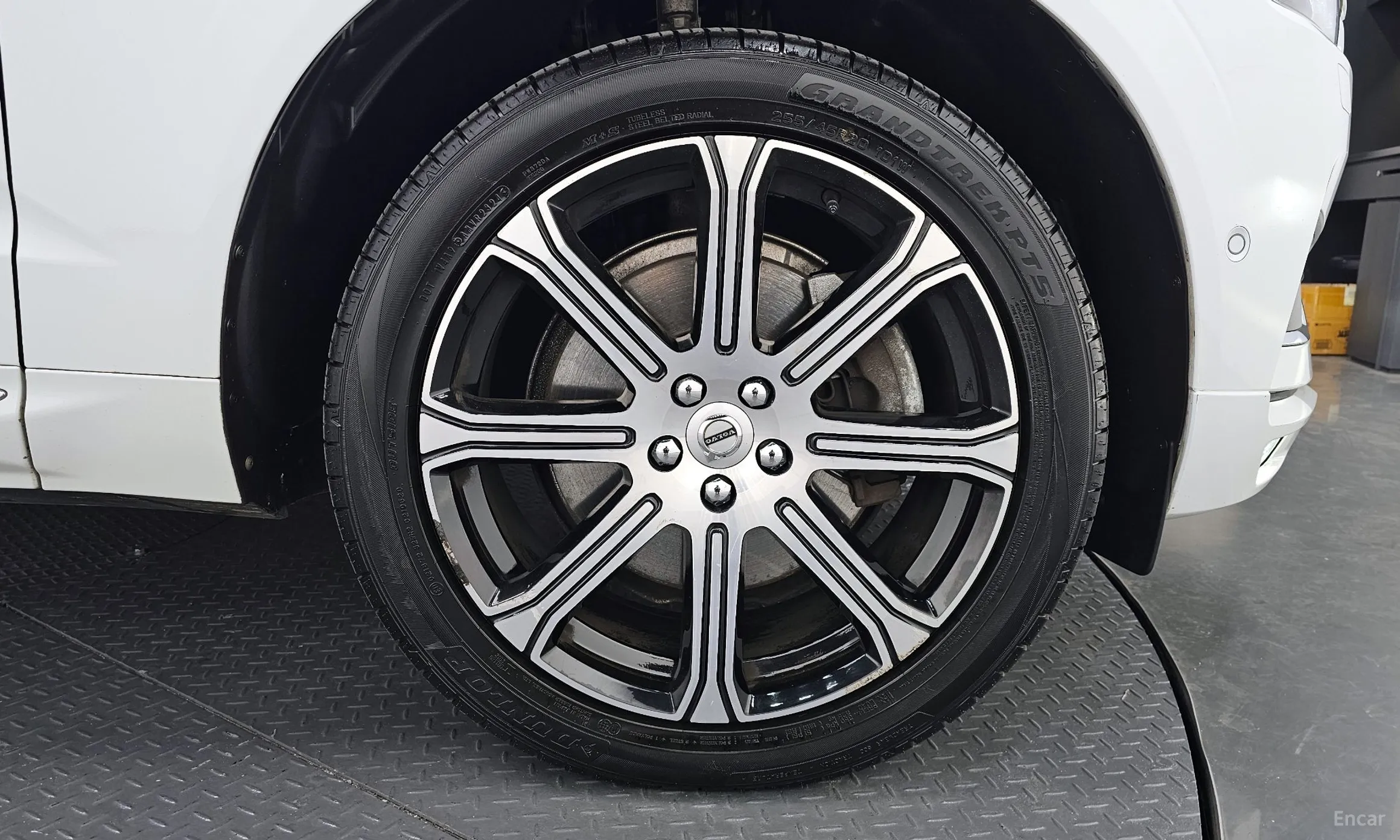 Volvo XC60 Gen 2 превью 5
