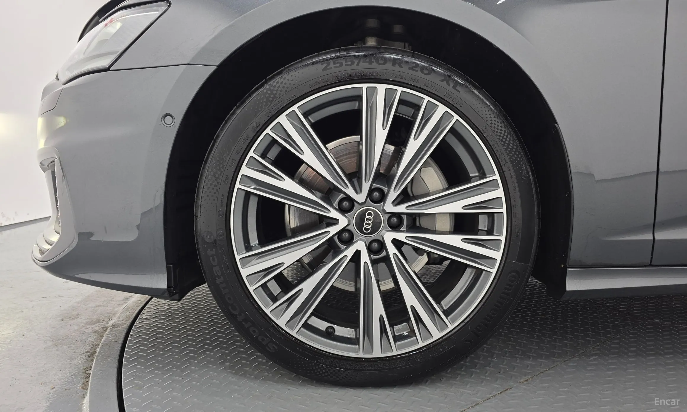 Audi A6 (C8) превью 5
