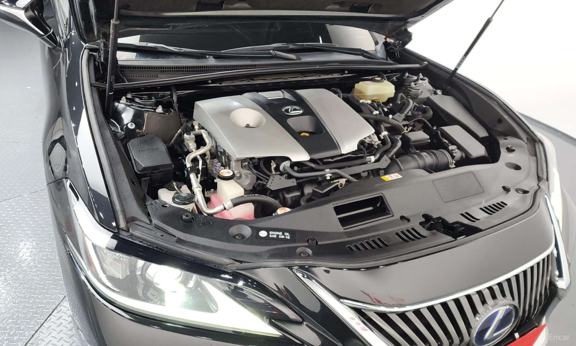 Lexus ES300h 7th Generation превью 6