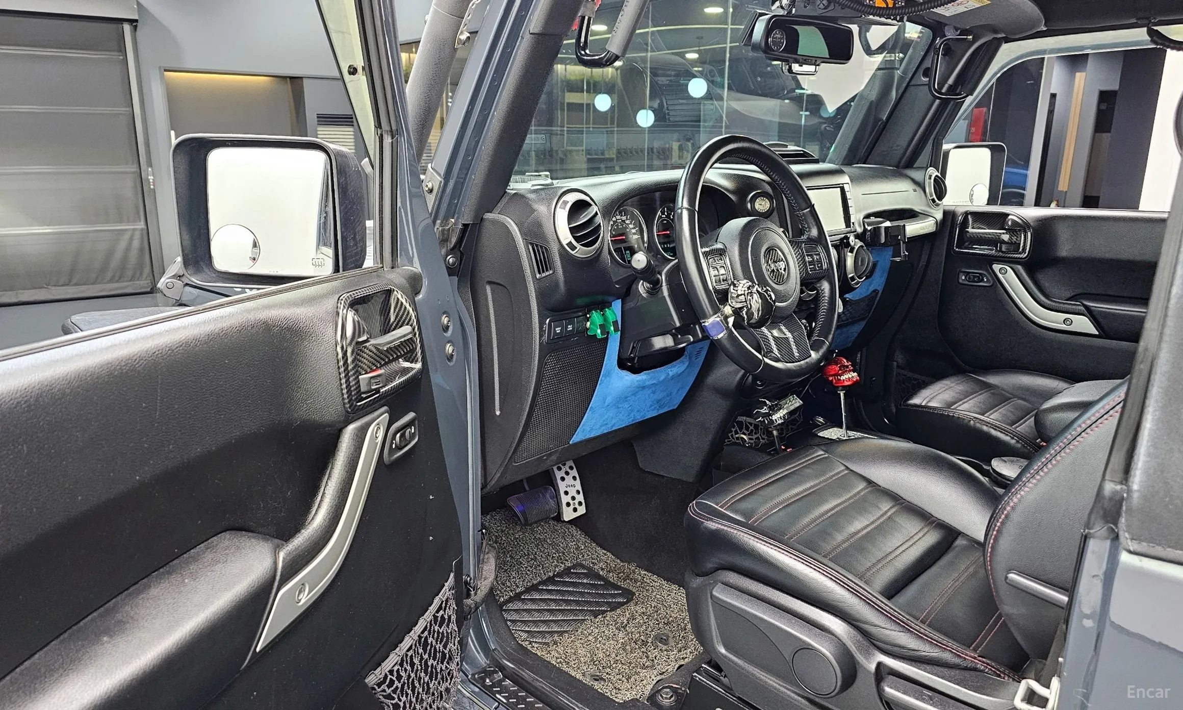 Jeep Wrangler (JK) превью 11