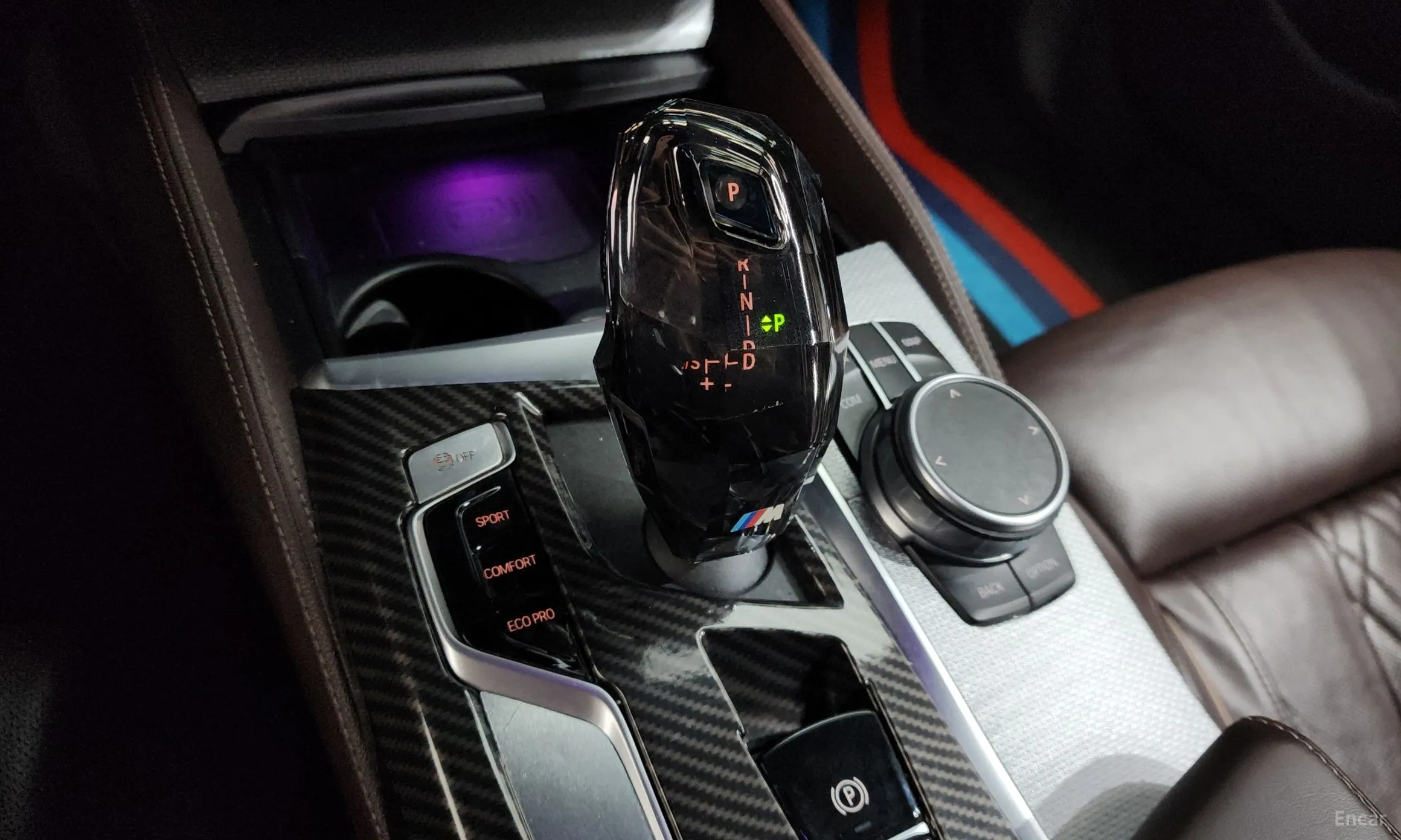 BMW 5 Series (G30) превью 9