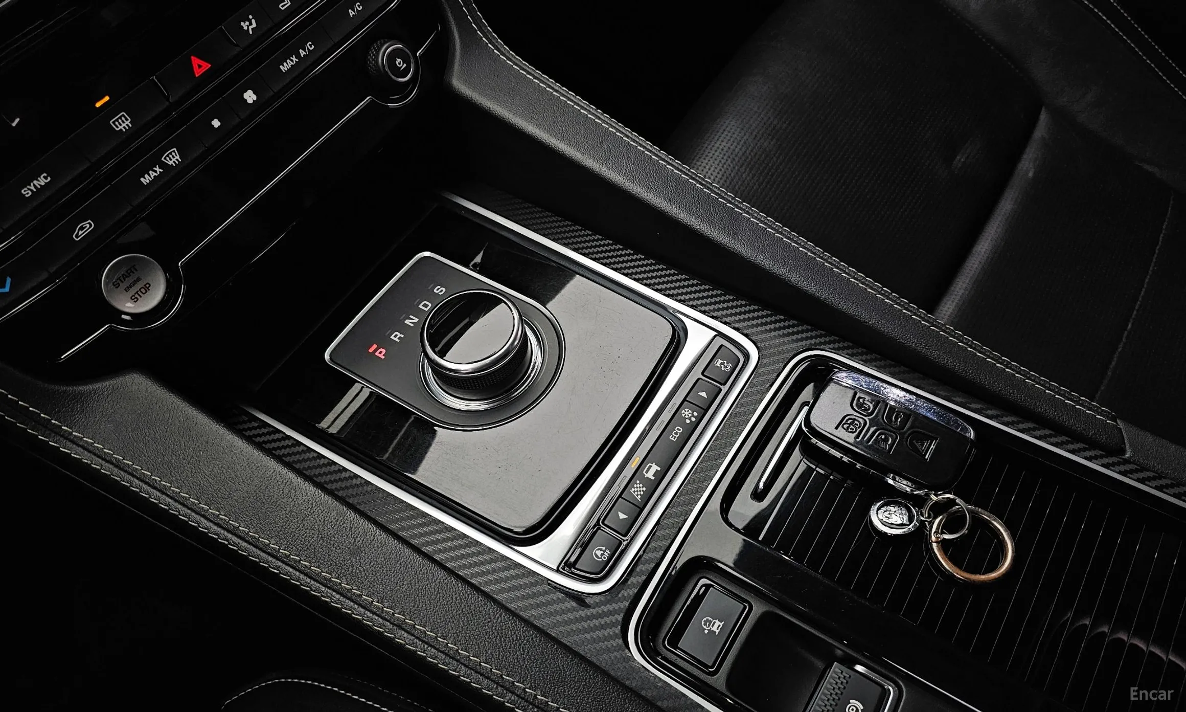 Jaguar F-PACE превью 9