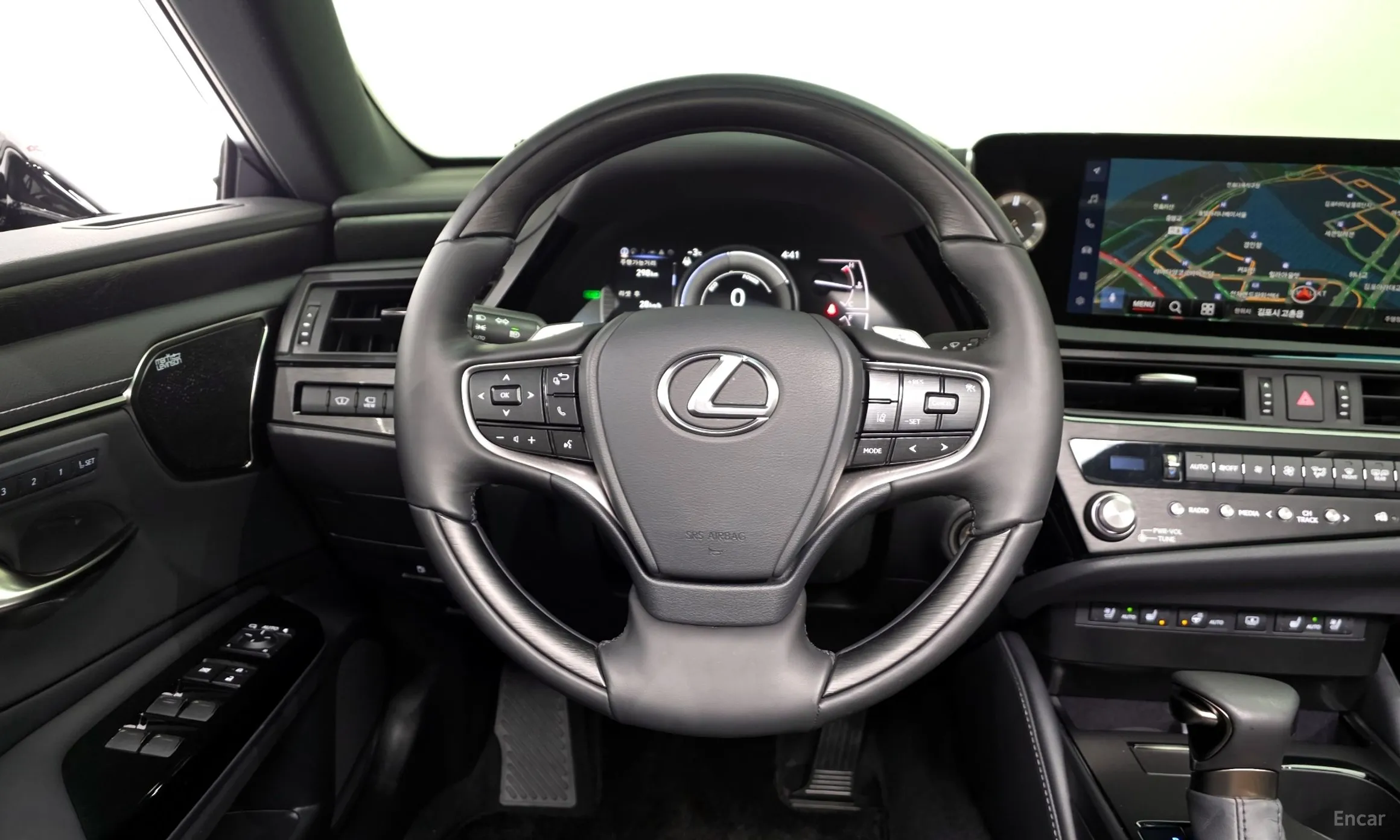 Lexus ES300h 7th Generation превью 13