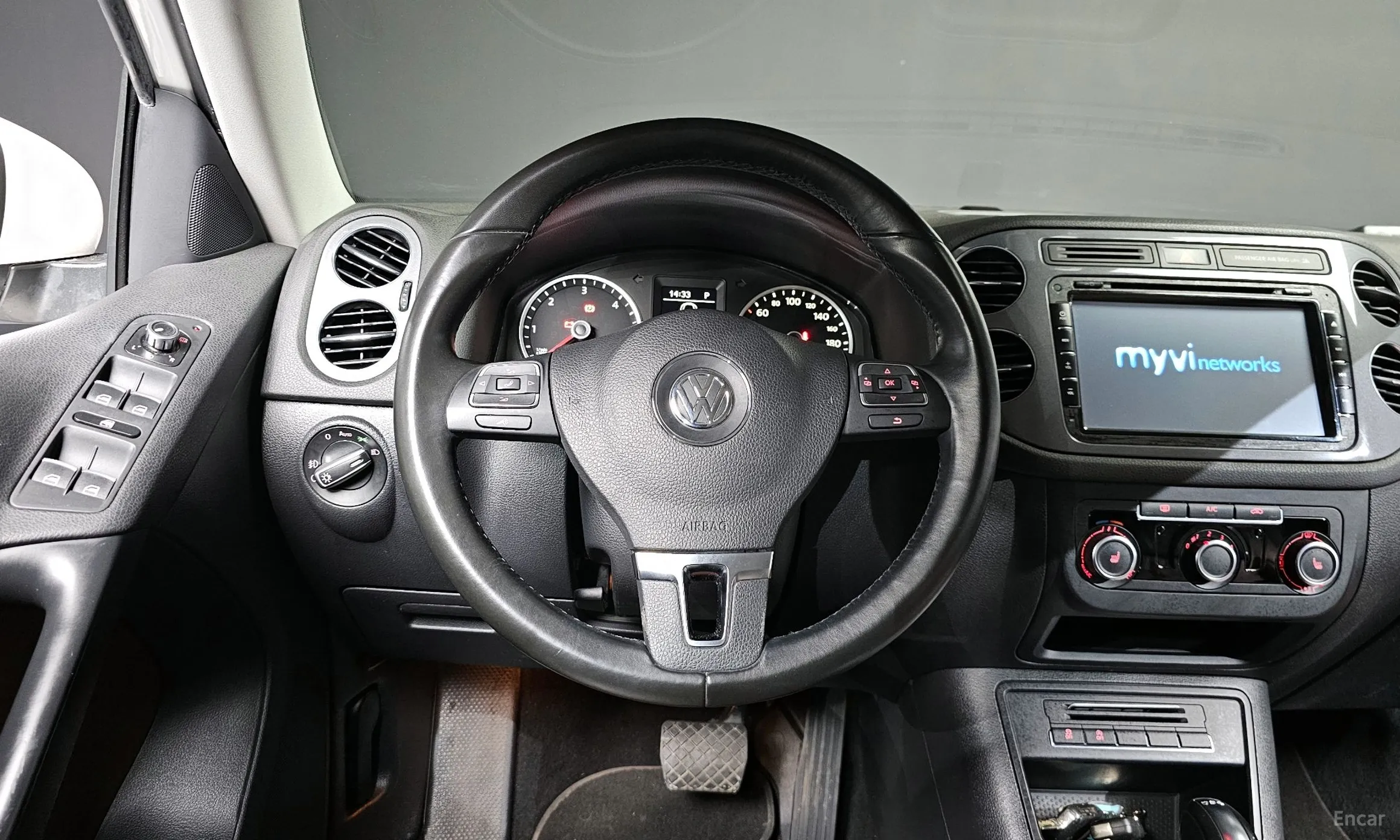 Volkswagen New Tiguan превью 13