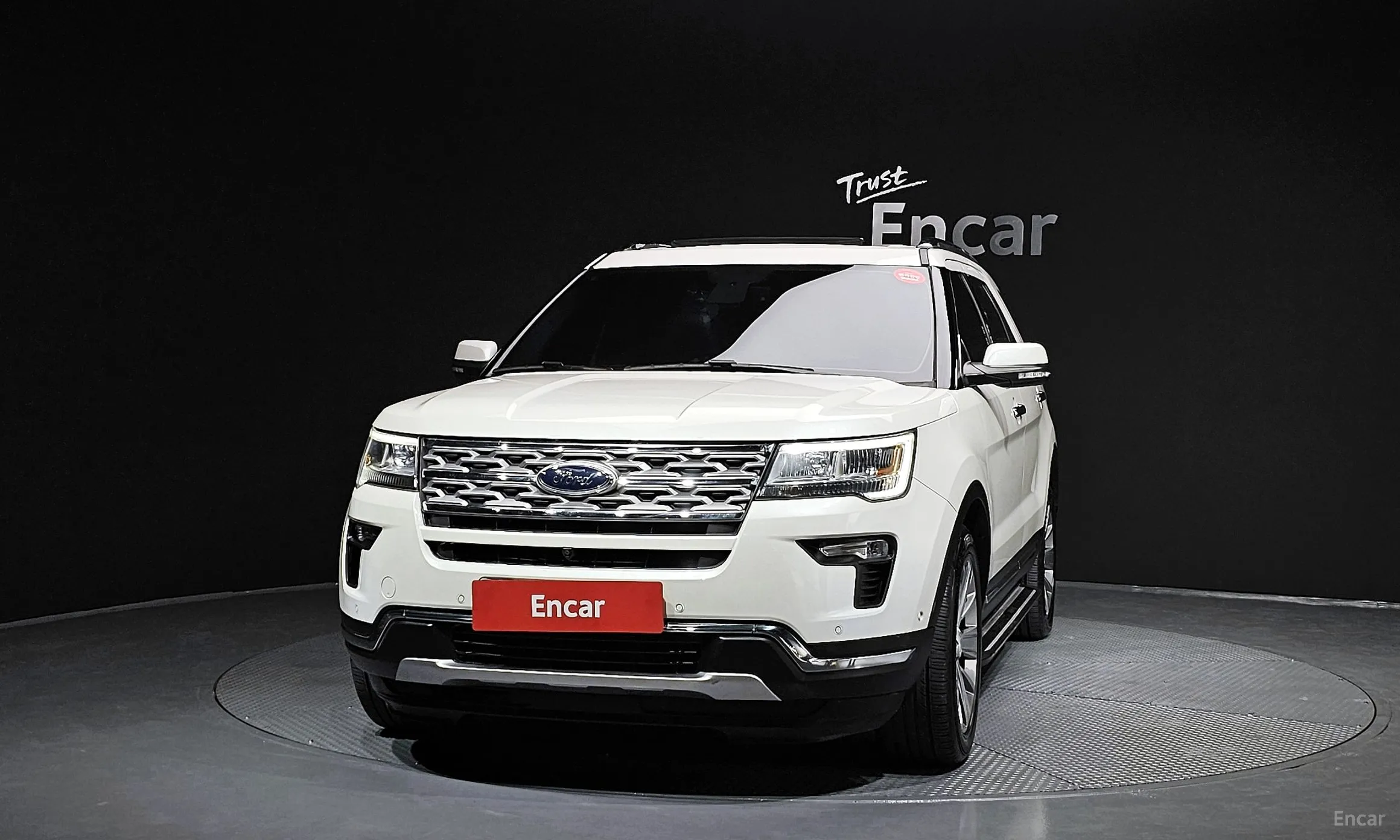 Ford Explorer превью 3